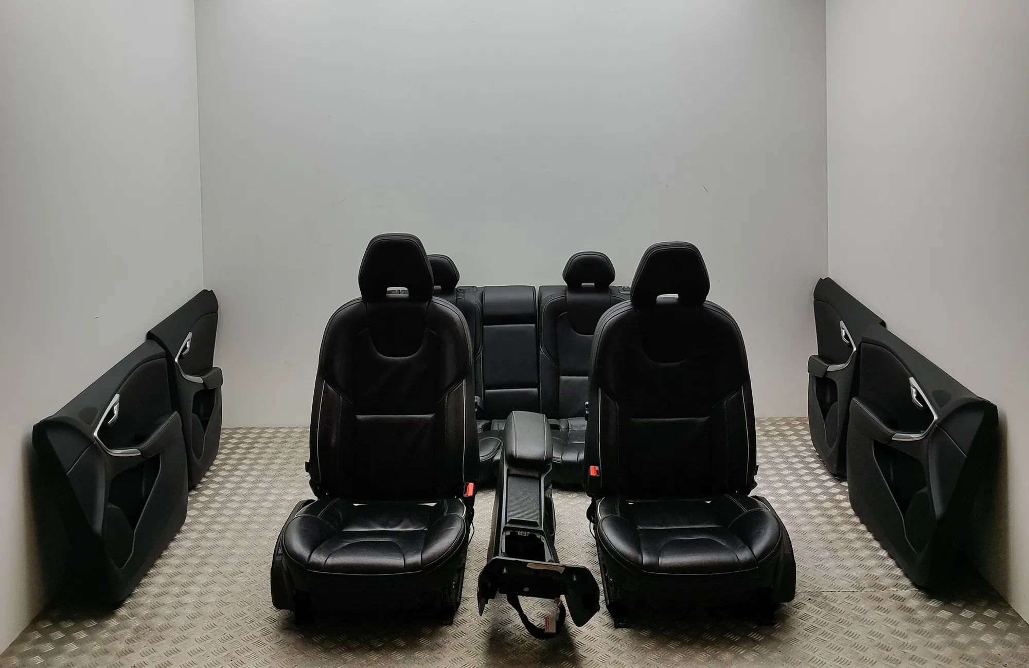Volvo V40 Interior Seats W/ Door Cards Kit 31379414, 31448087, 31377538, 31363552, 3140750...