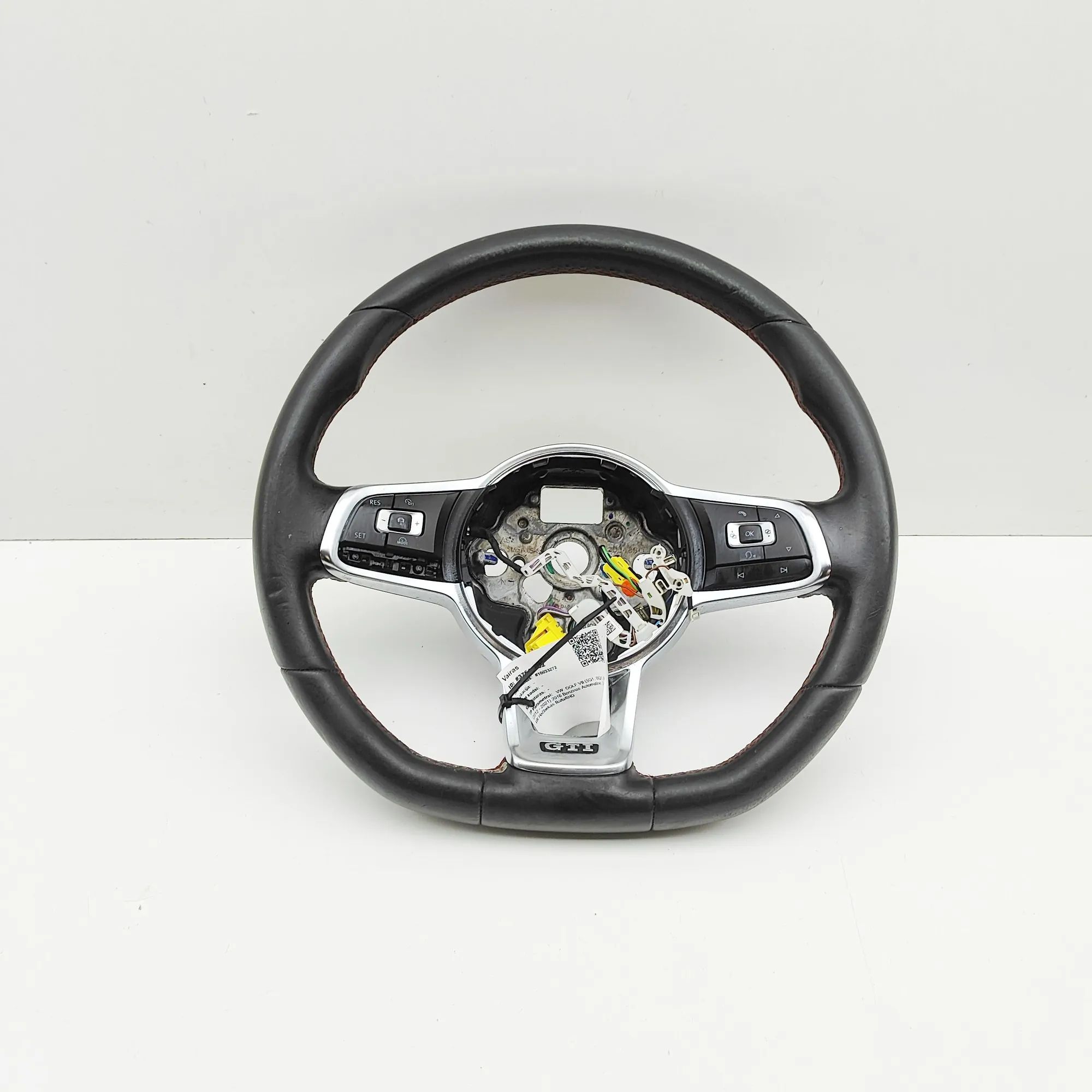 Volkswagen Golf 7 steering wheel