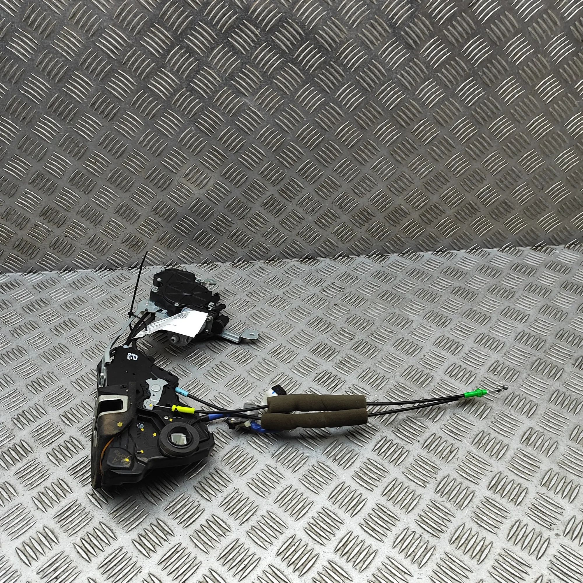 Lexus LS Front Right Door Lock