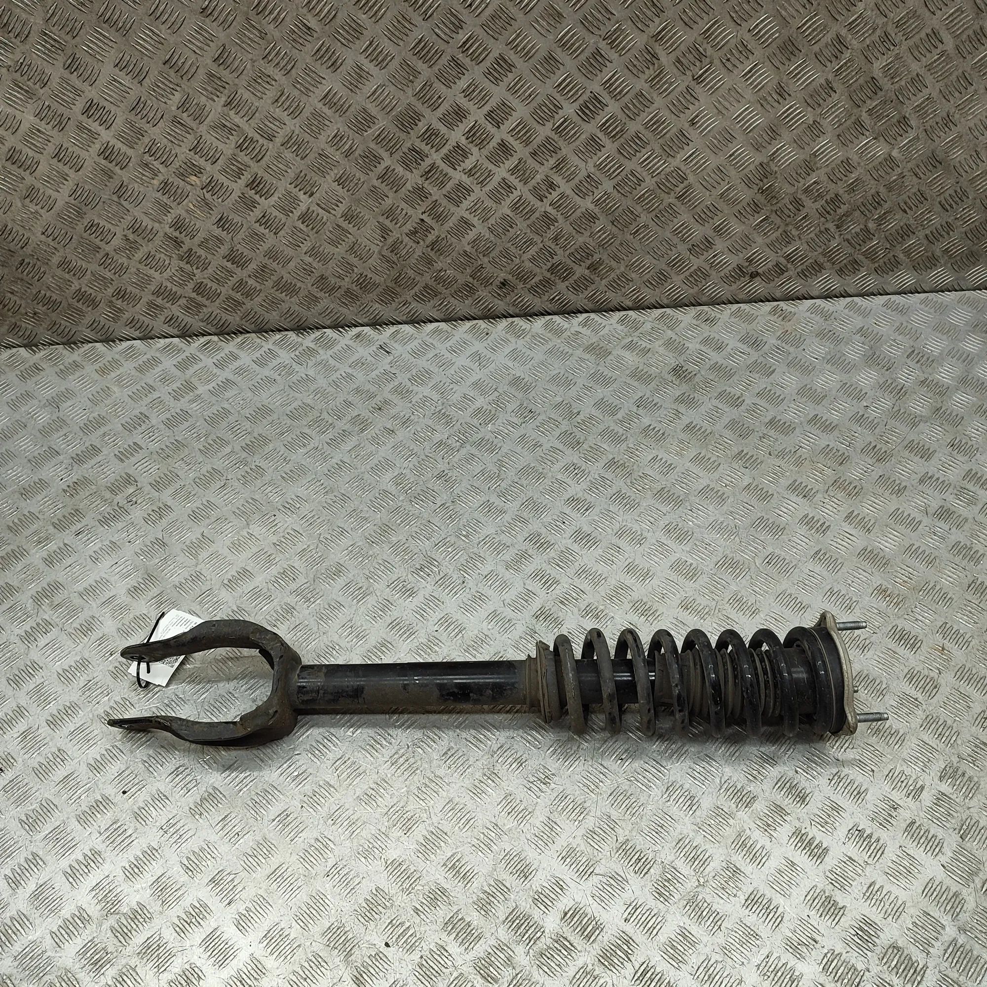 Mercedes-Benz GLE (W167) Front Left Shock Absorber A1673202513 Front Left Shock Absorber MERCEDES-...
