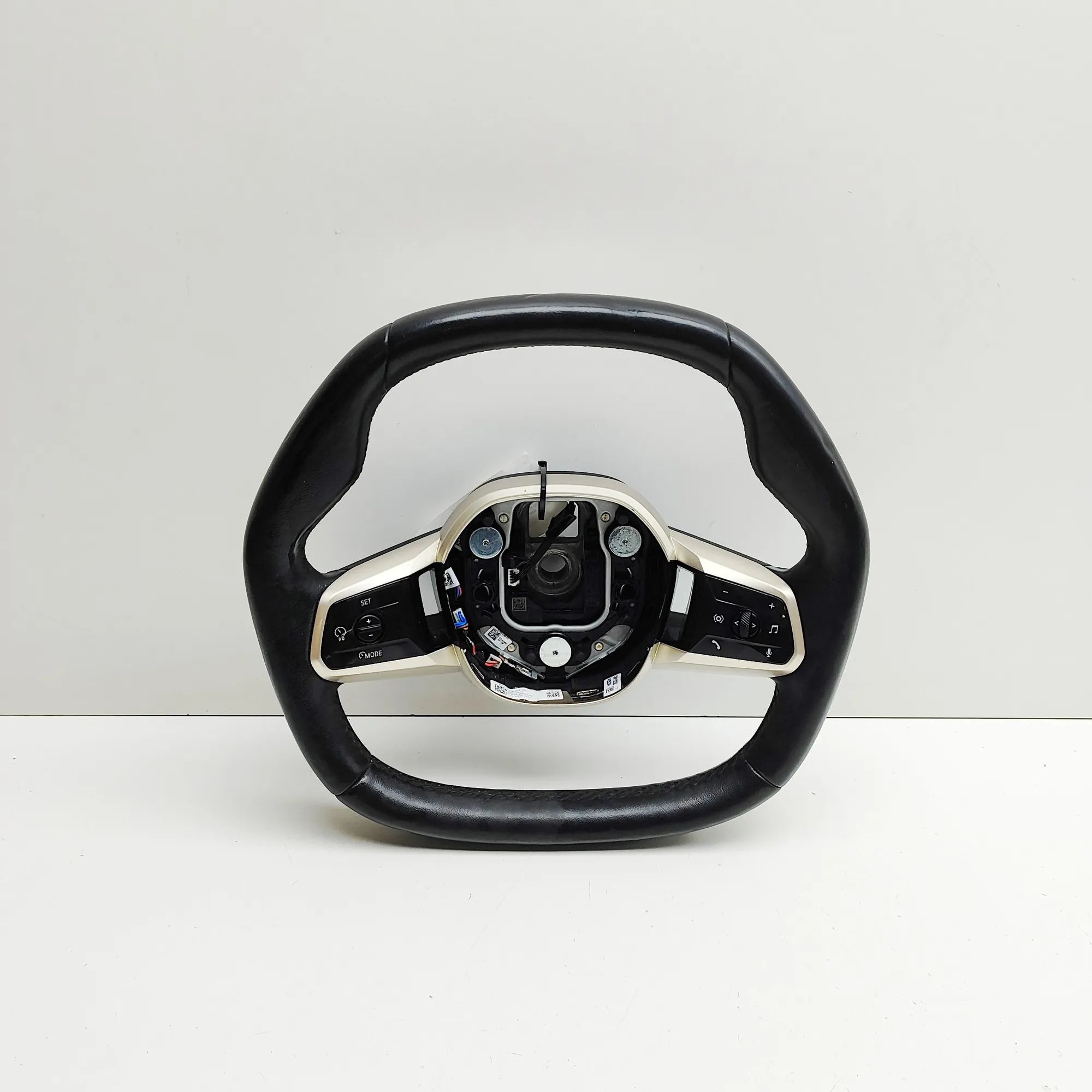 BMW iX (I20) steering wheel 5A2A413 Steering Wheel BMW IX (I20) (2021-...)
...
