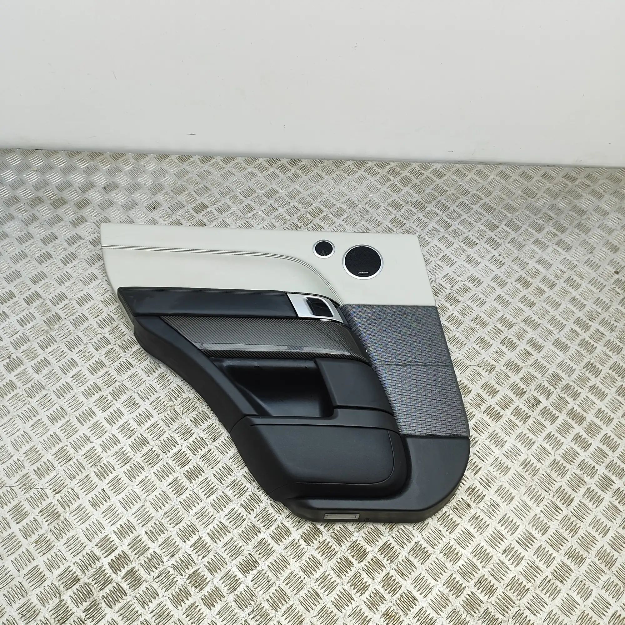 Land Rover Range Rover Sport (L494) Rear Left Door Panel LR105242 Rear Left Door Panel LAND ROVER RANGE ...