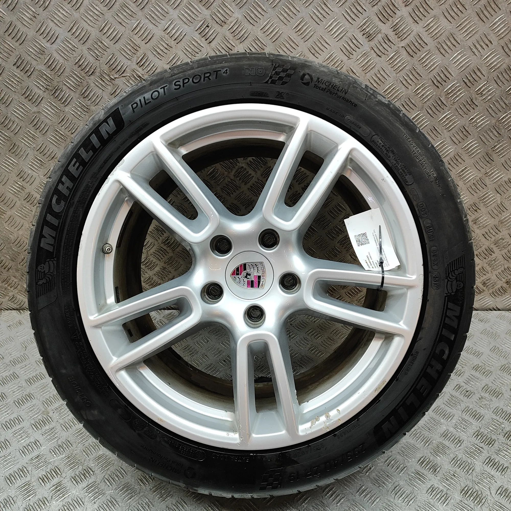 Porsche Panamera Alloy Wheel 971601025F Alloy Wheel PORSCHE PANAMERA (971) (...