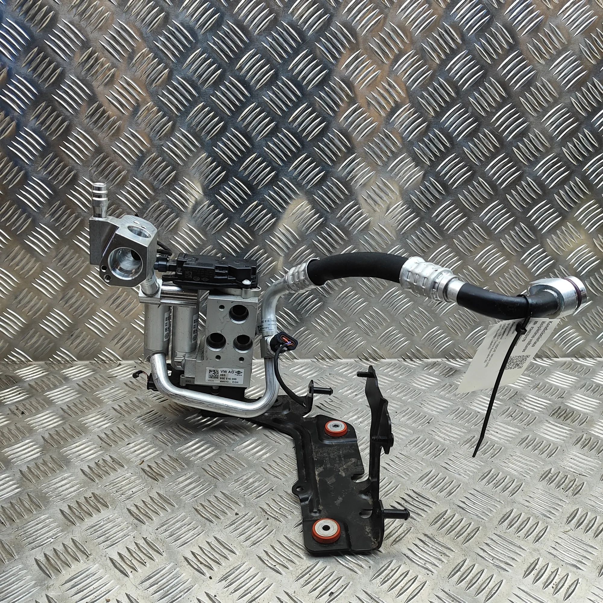 Porsche Macan (XAB) A/C Conditioner Expansion Valve