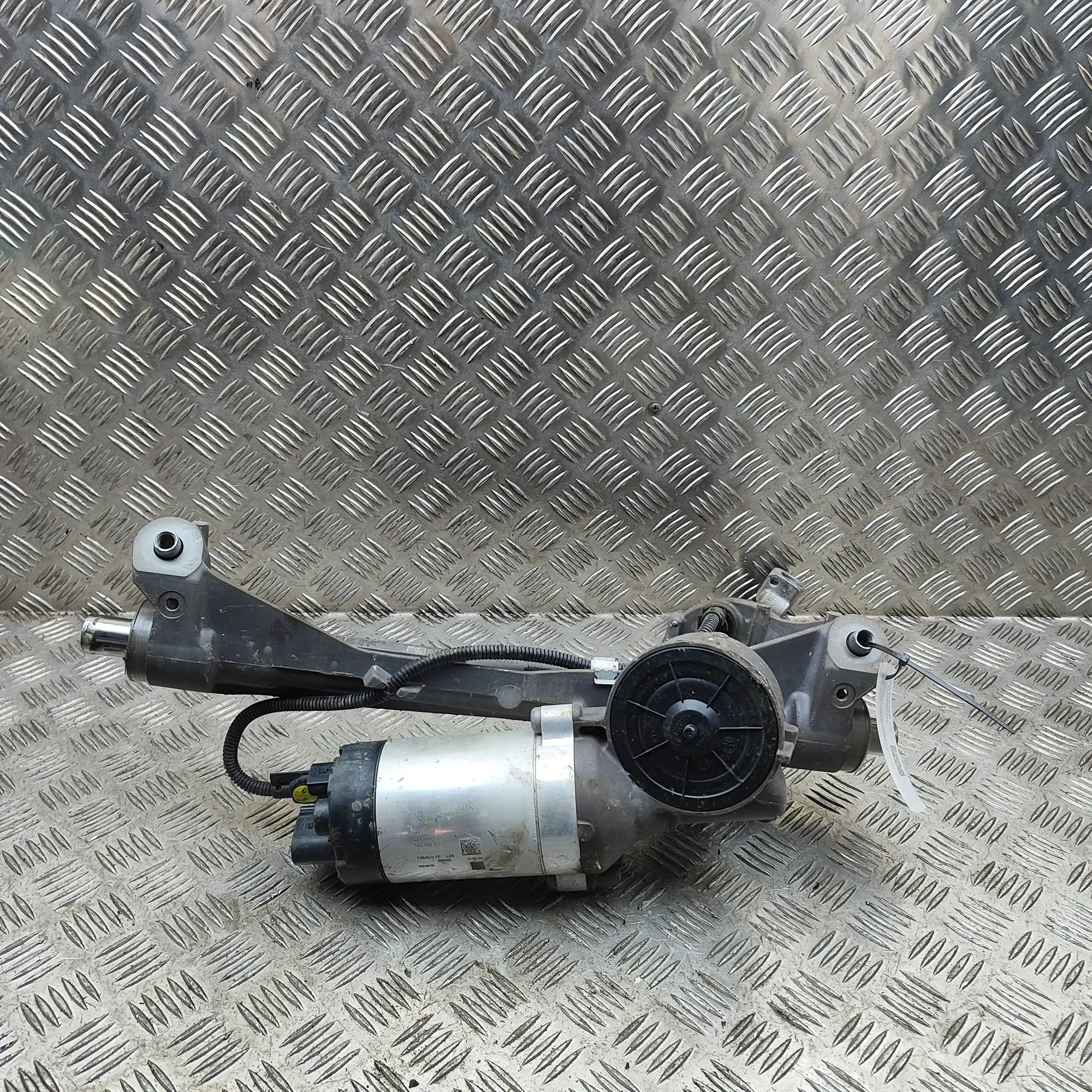 Skoda Enyaq рулевая рейка / червяк 1EC423102D, 1EE907144K, 1EE907144B, 1EE959440D,...