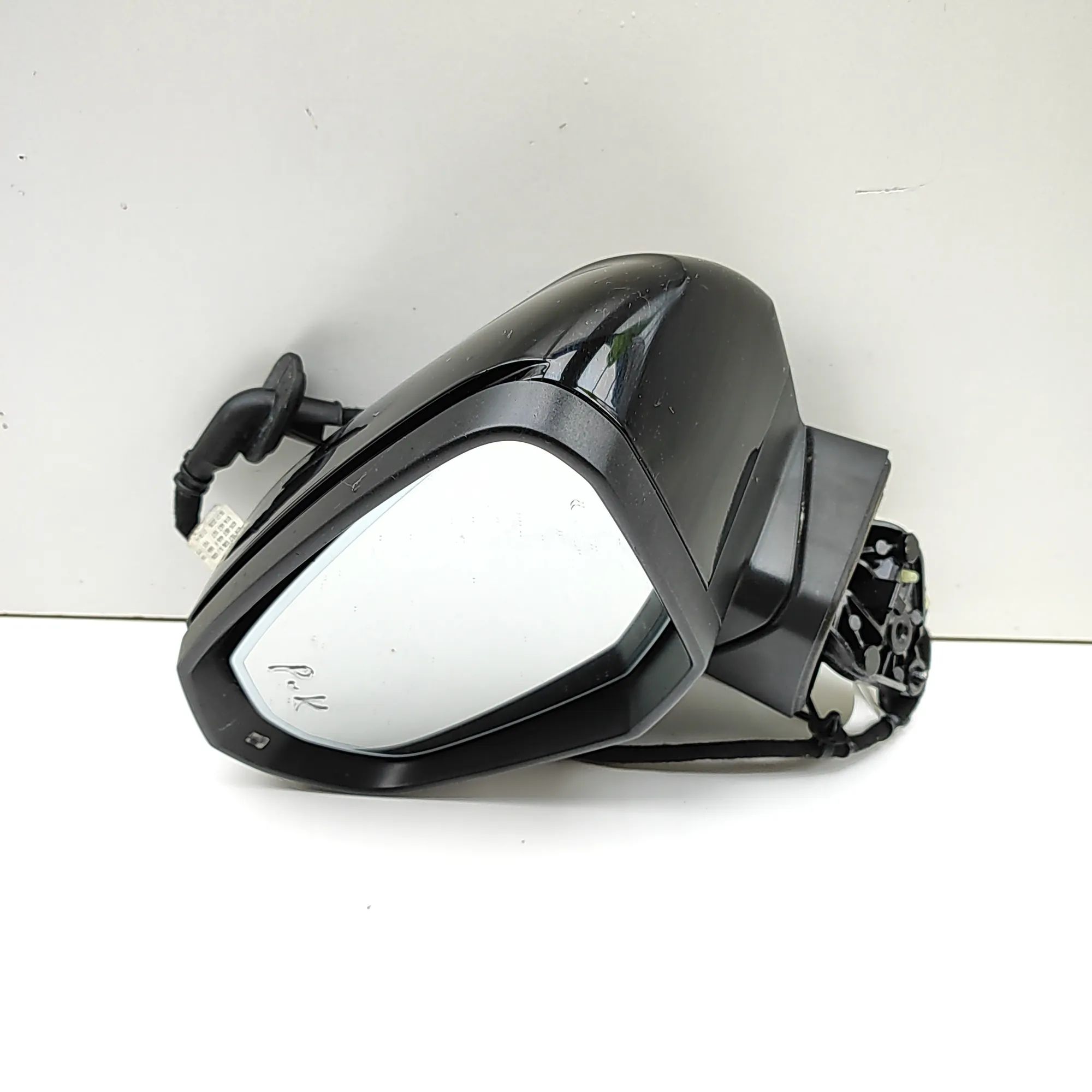 Audi Q3 (F3) Left Side Wing Mirror 81A857535G, 81A857527, 83C857409F Left Side Win...