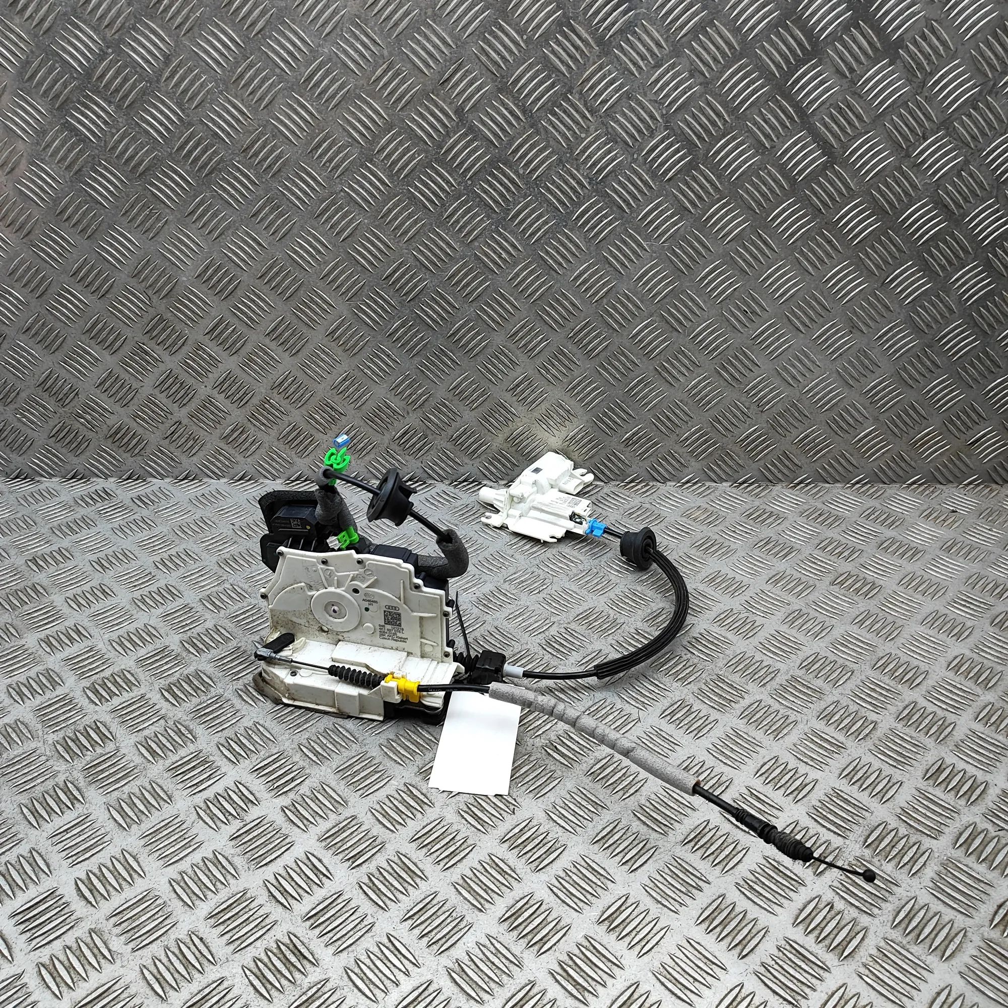 Audi Q8 Front Right Door Lock 4N0837060, 4K1837016L Front Right Door Lock AUD...