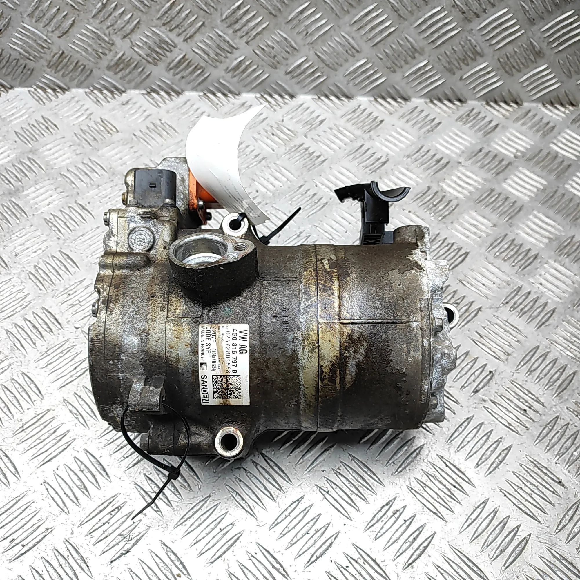 Porsche Panamera Air Condition A/C Pump 4G0816797B Air Condition A/C Pump PORSCHE PANAM...
