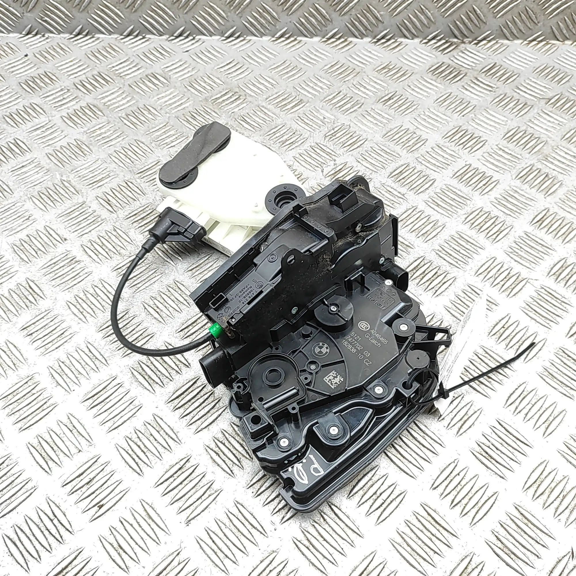 BMW X5 (G05) Front Right Door Lock
