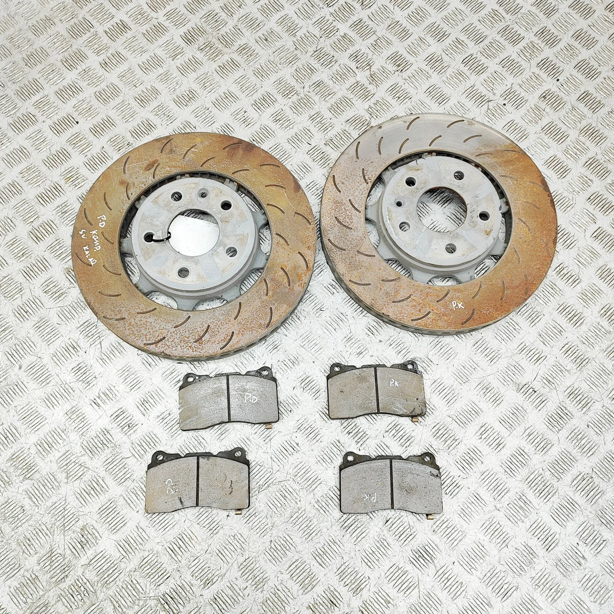 Chevrolet Corvette (C7) Front Brake Disc Kit 84542300 Front Brake Disc Kit CHEVROLET CORVETT...