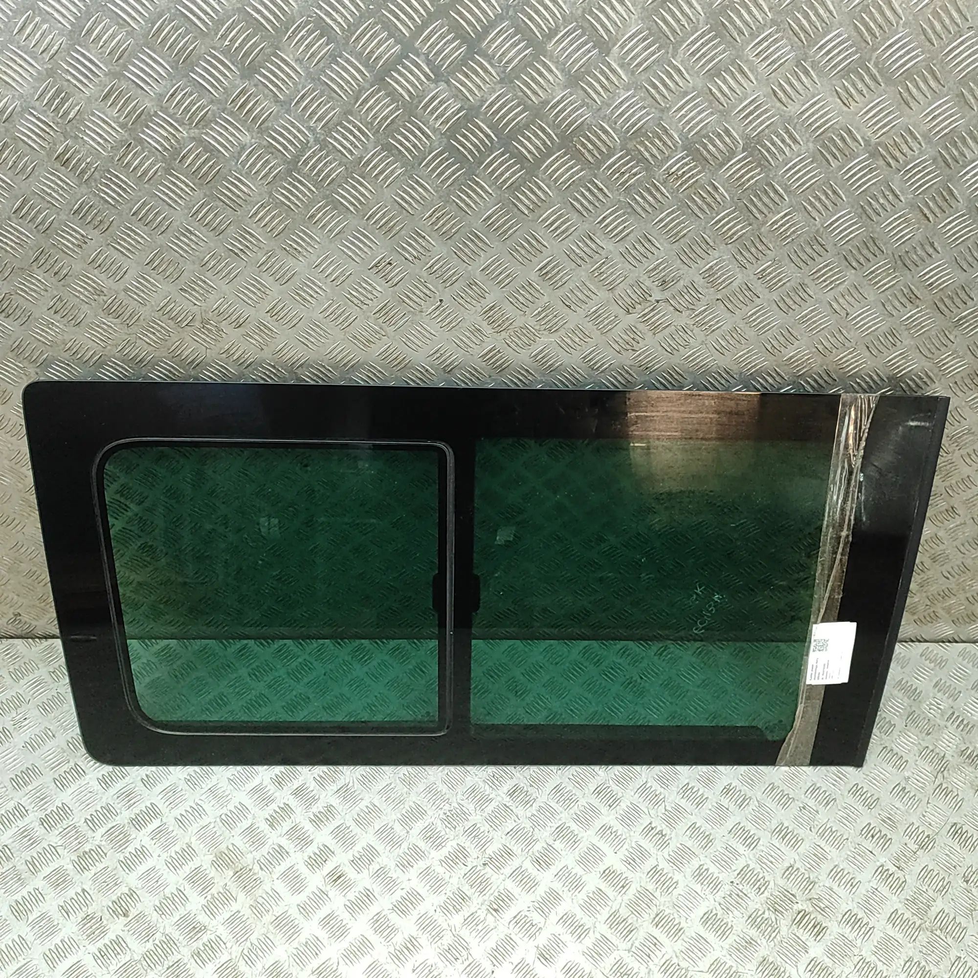 Volkswagen Transporter (T6, Caravelle, Multivan) Left Side Sliding Door Window 7E0847757AA Left Side Sliding Door Window VW TR...