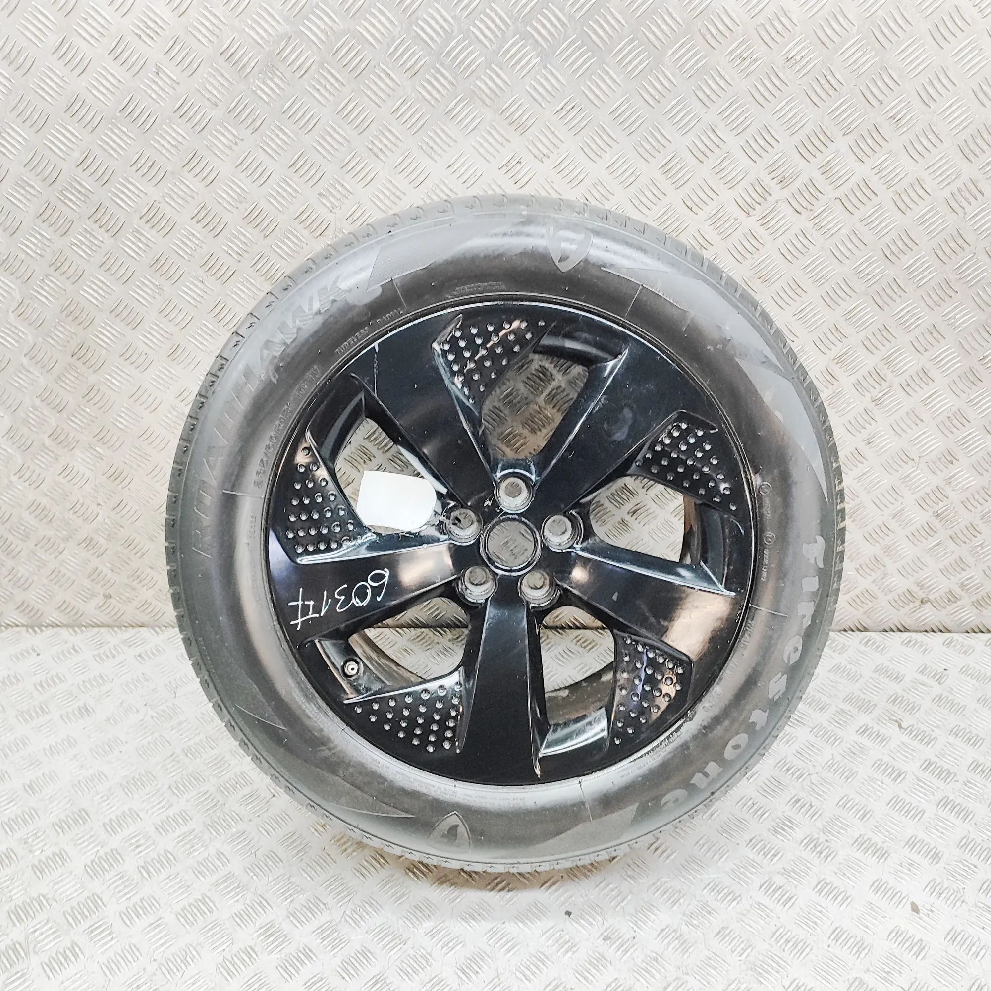 Land Rover Discovery Sport Alloy Wheel