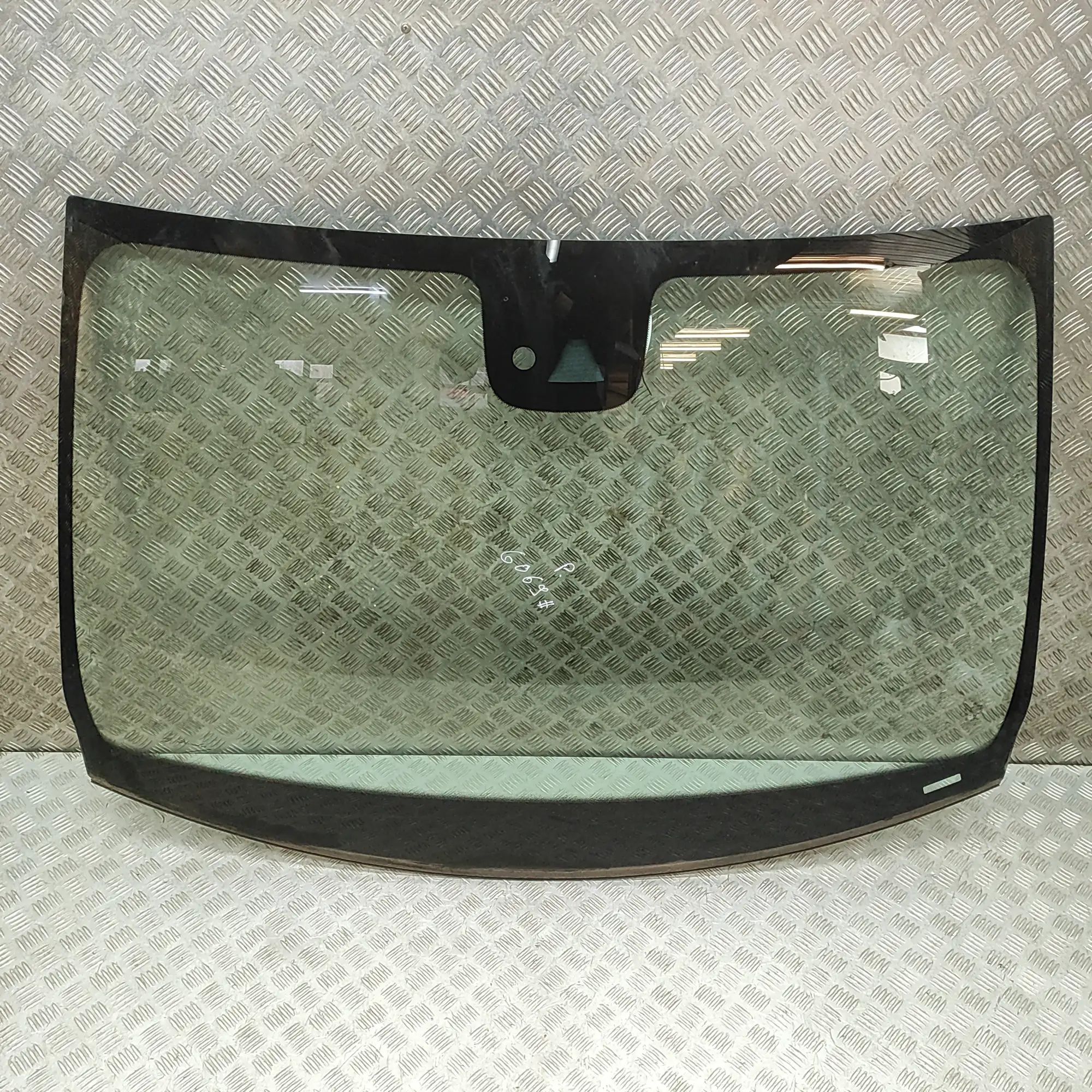 Mercedes-Benz GLA / EQA (H247) Front Windshield A2476700002 Front Windshield MERCEDES-BENZ GLA ...