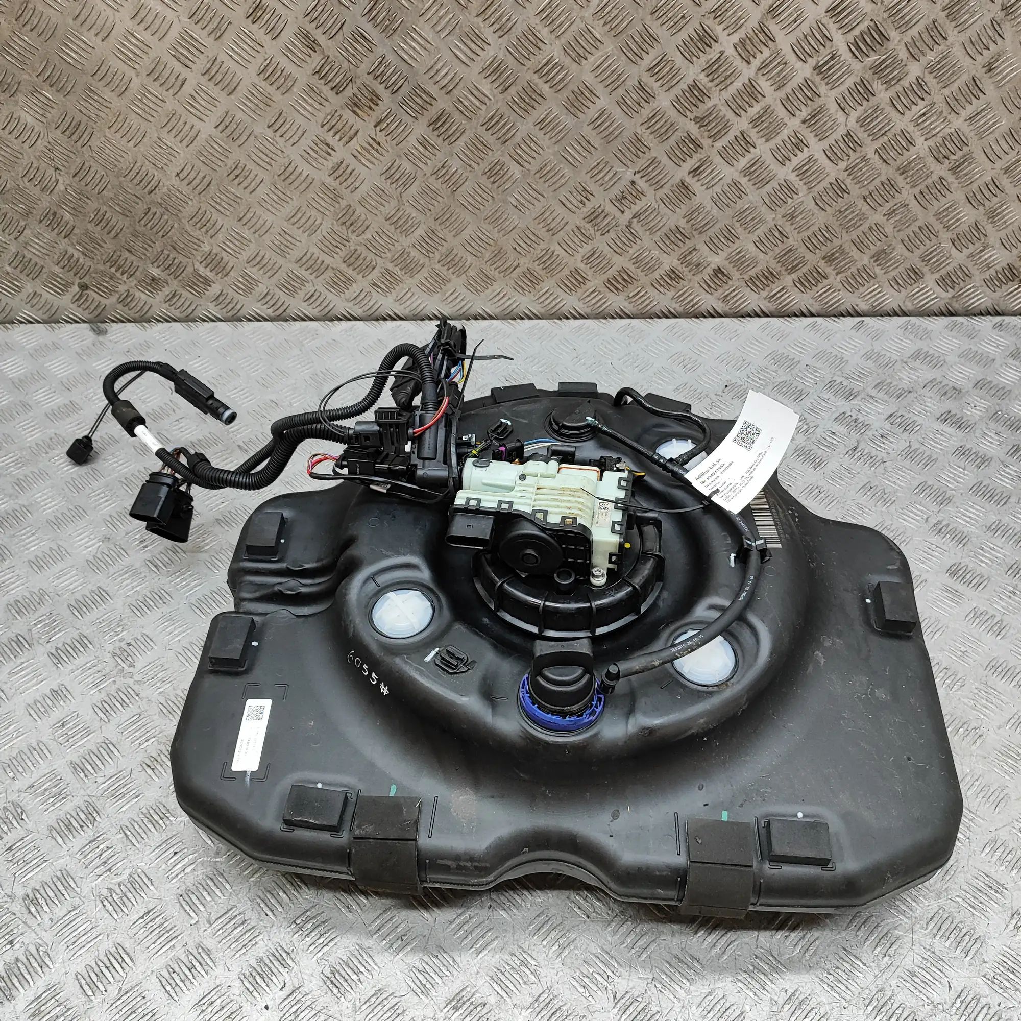 Volkswagen Touareg Adblue бачок 0928404016, 7P0131878 AdBlue Tank VW TOUAREG (7...