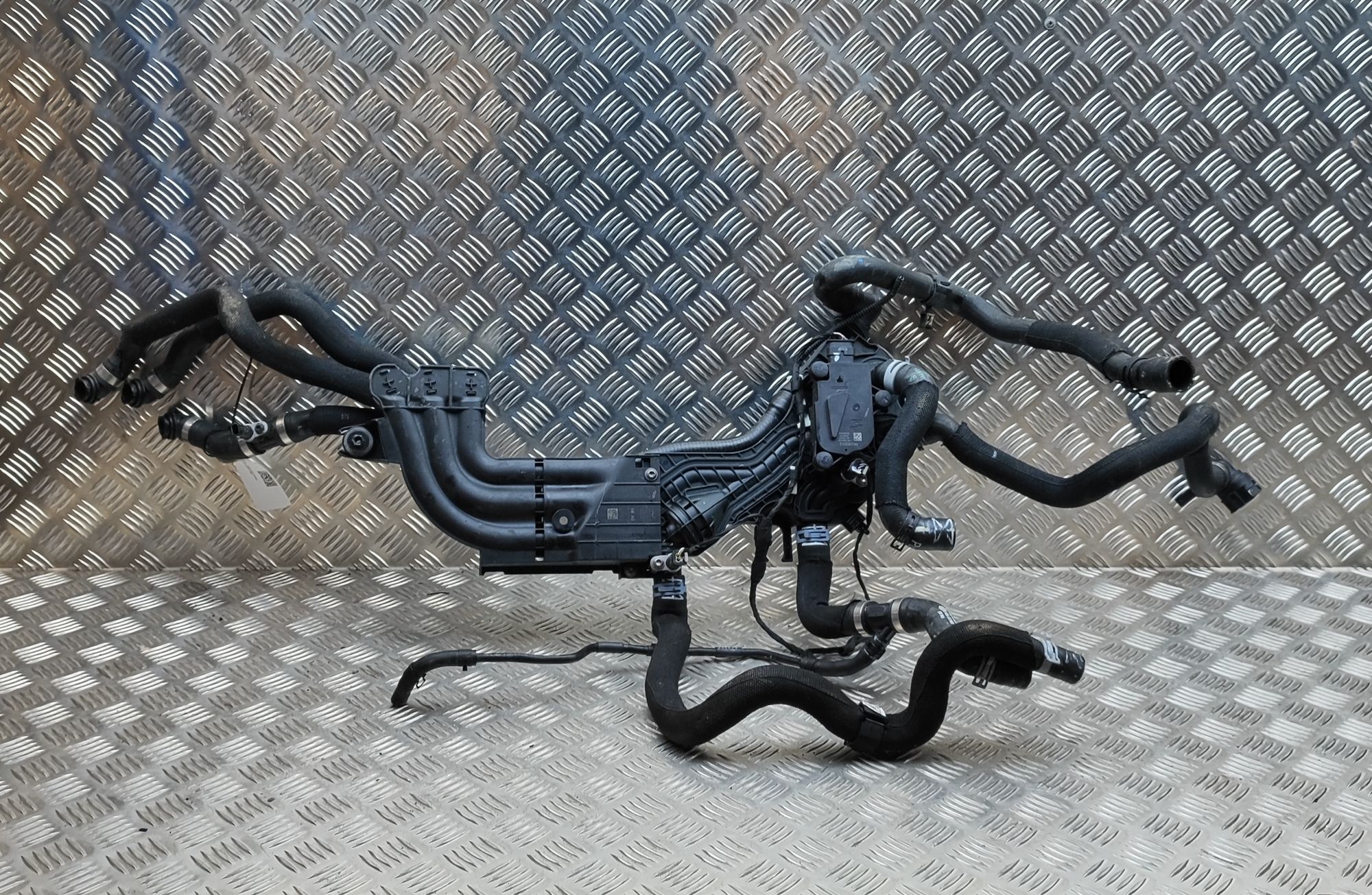 Porsche Macan (XAB) Coolant Hose Pipe