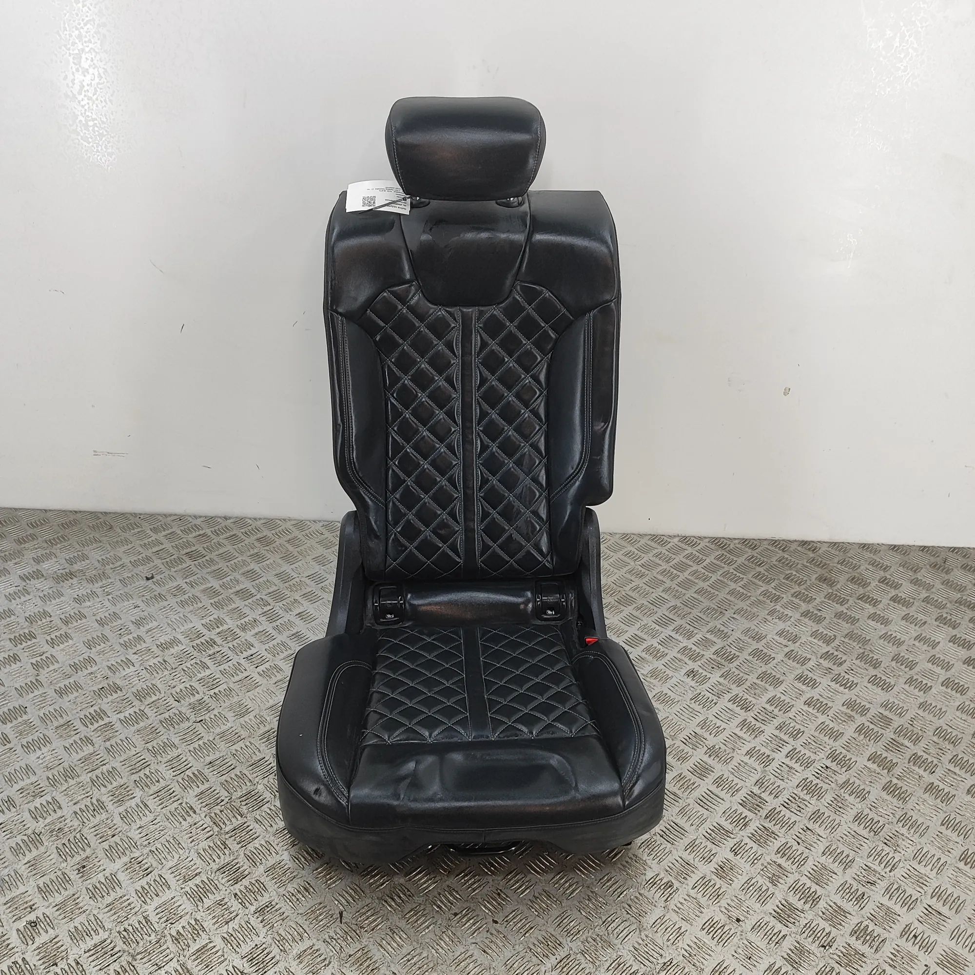 Audi Q5 (FY) Takapenkki 8R0885776D, 8R0885405 Rear Seat AUDI Q5 (FY) (2...