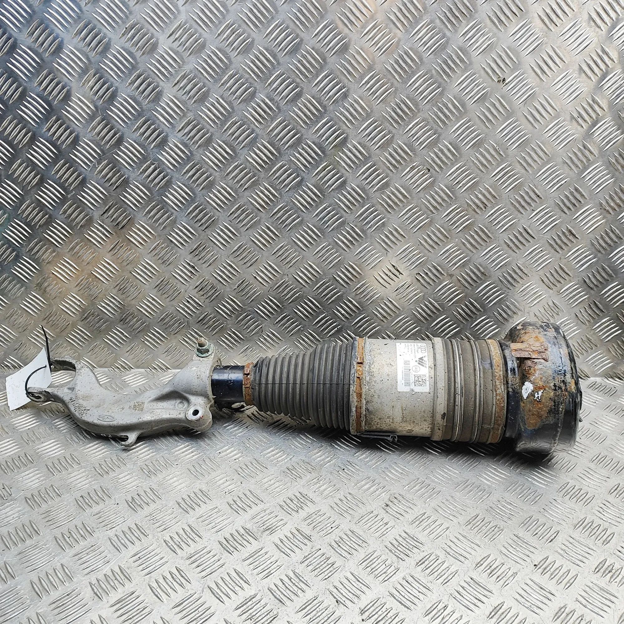 Audi Q7 (4M) Front Right Air Shock Absorber 4M0413038F, 4M0616039AE Front Right Air Shock A...