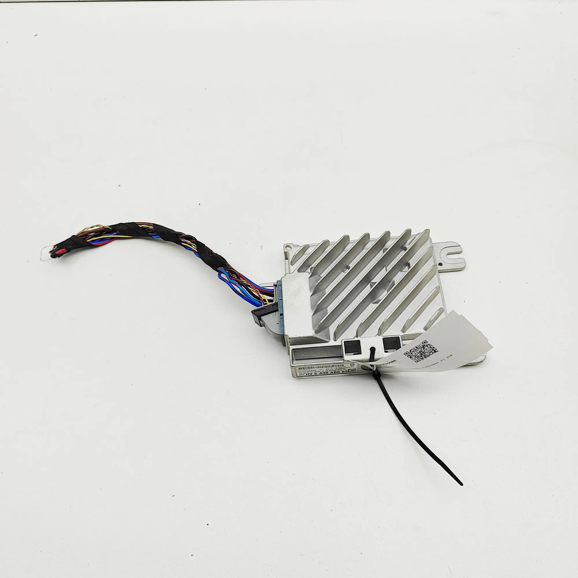 BMW 5 (G30 / G31) Sound amplifier 5A38AB8 Sound Amplifier BMW 5 SERIES (G30) (201...