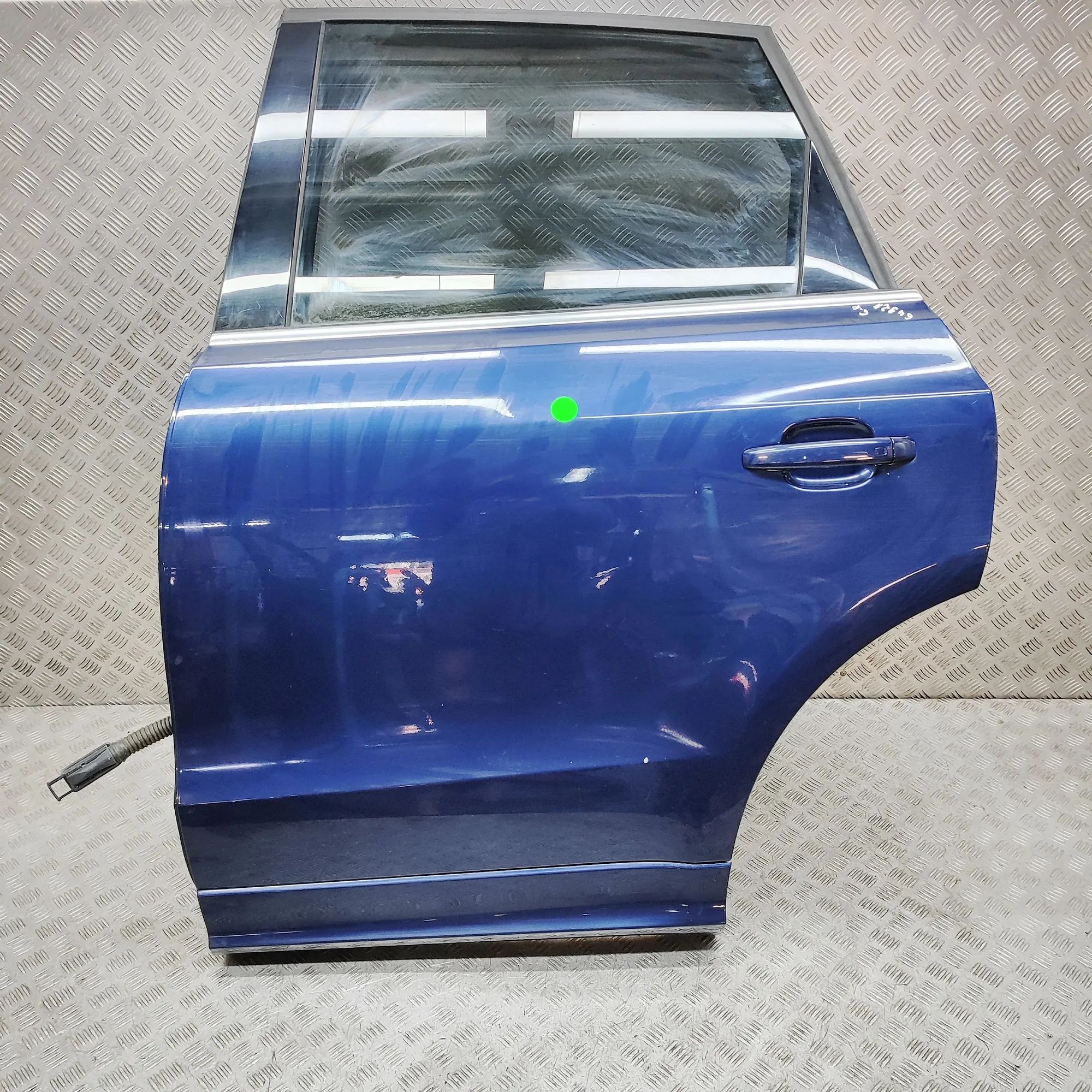 Audi Q5 (8R) Rear Left Door 8R0833051B Rear Left Door AUDI Q5 (8R) (2008-20...