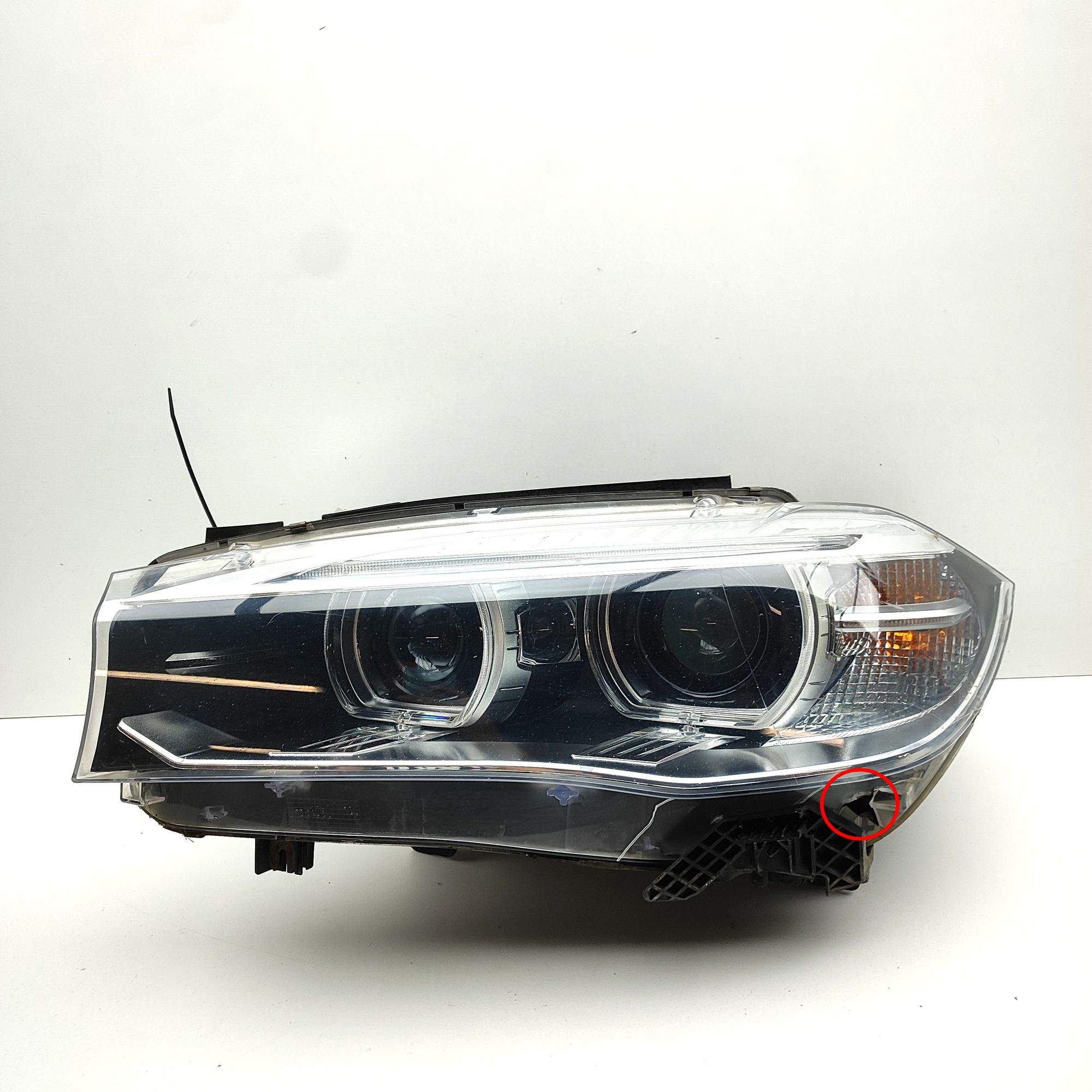 BMW X5 (G05) Front Left Headlight