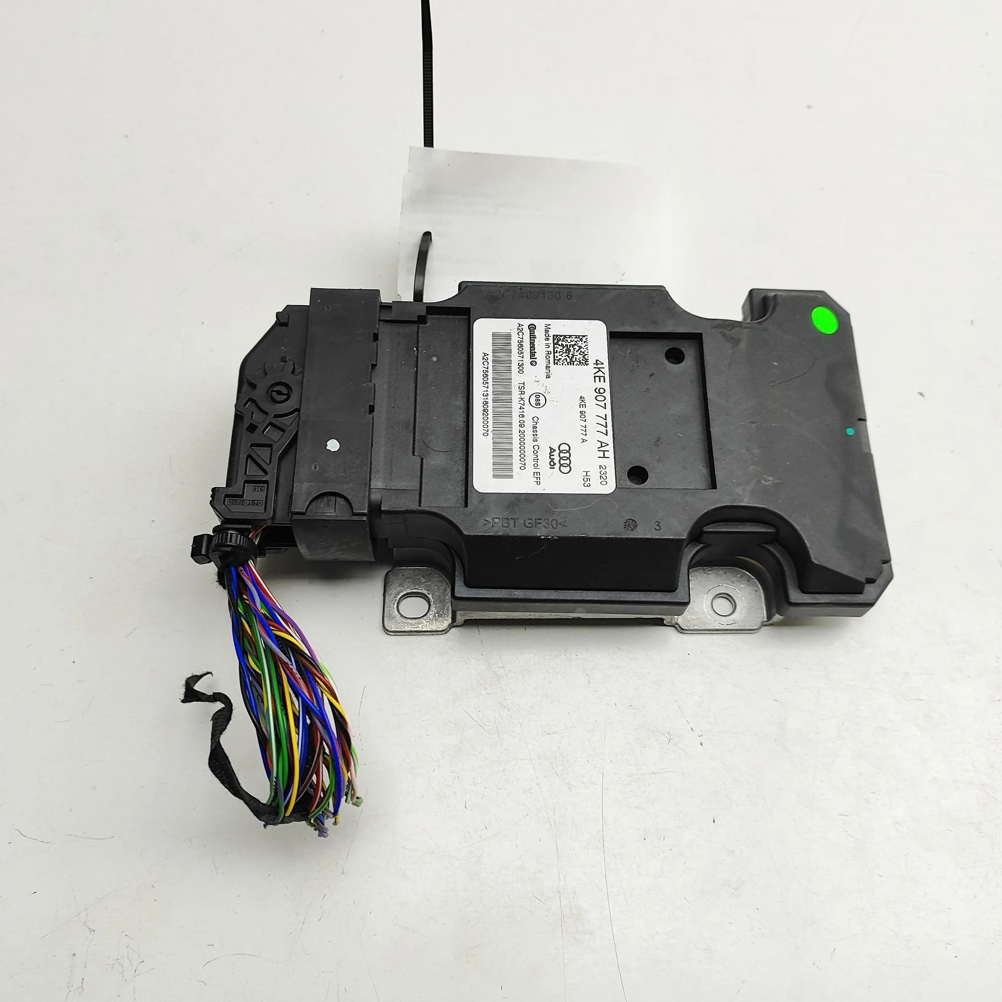 Audi e-tron Suspension Control Unit 4KE907777A, A2C7560571300, 4KE907777AH Suspensi...