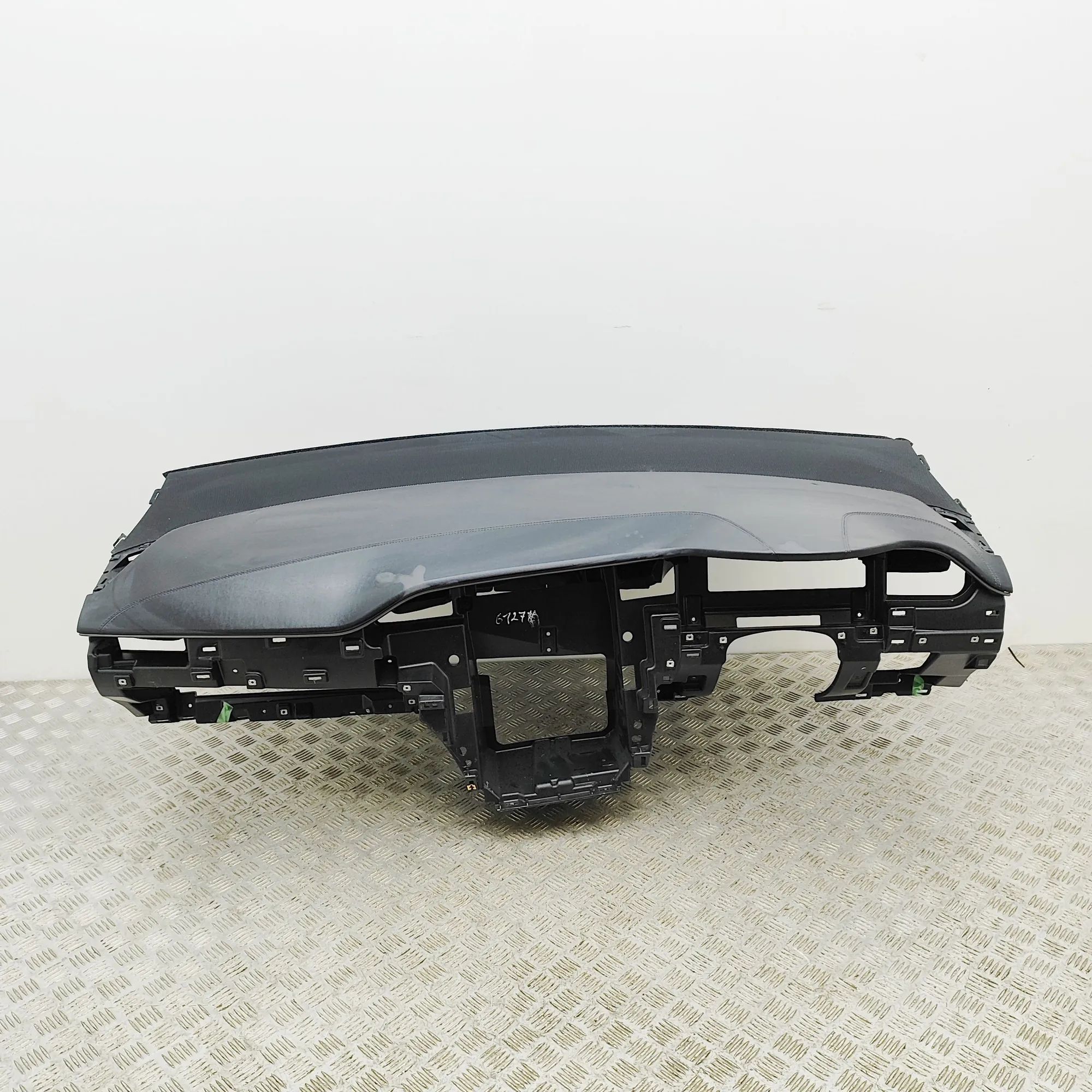 Tesla Model X Dashboard 1023264-00-F Dashboard TESLA MODEL X (2013-...)...