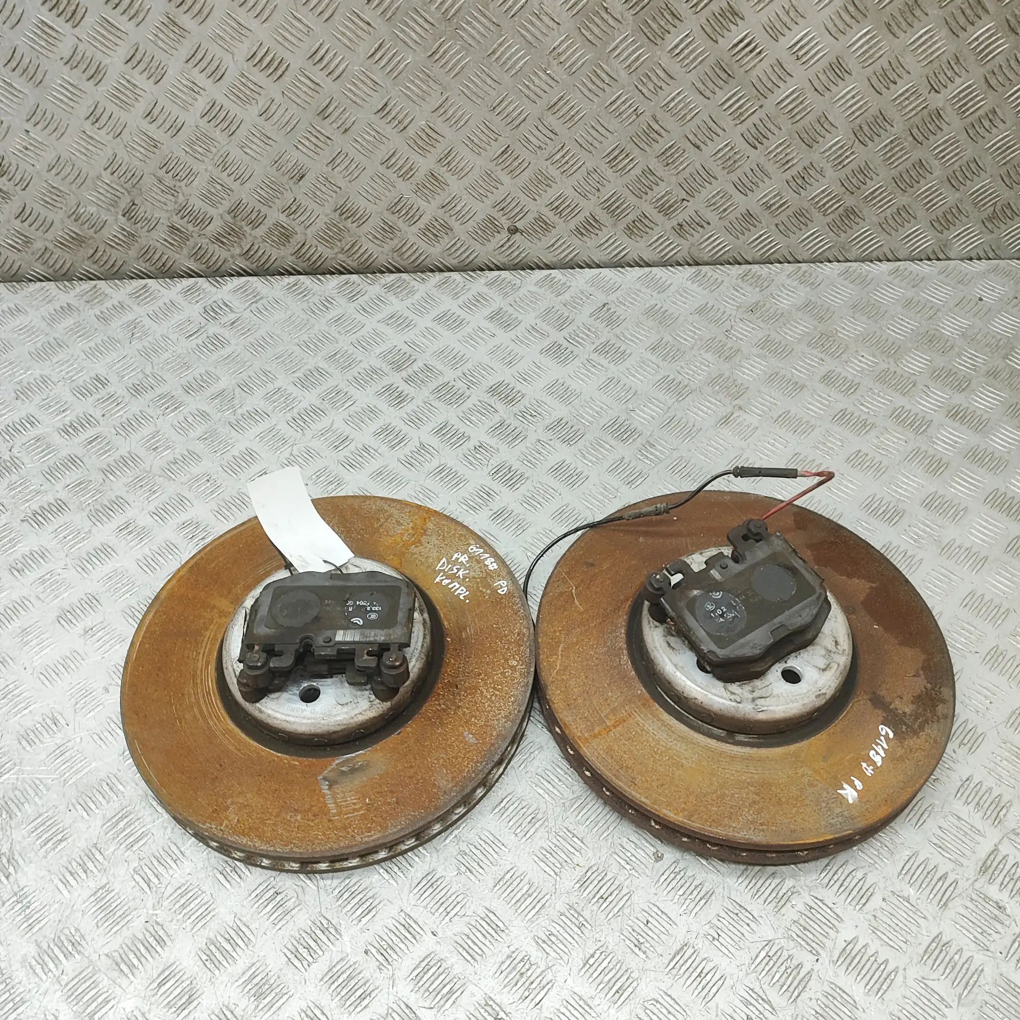 BMW 4 (G22 / G23 / G26)  Front Brake Disc Kit 7915321, 7915322 Front Brake Disc Kit BMW 4 SER...
