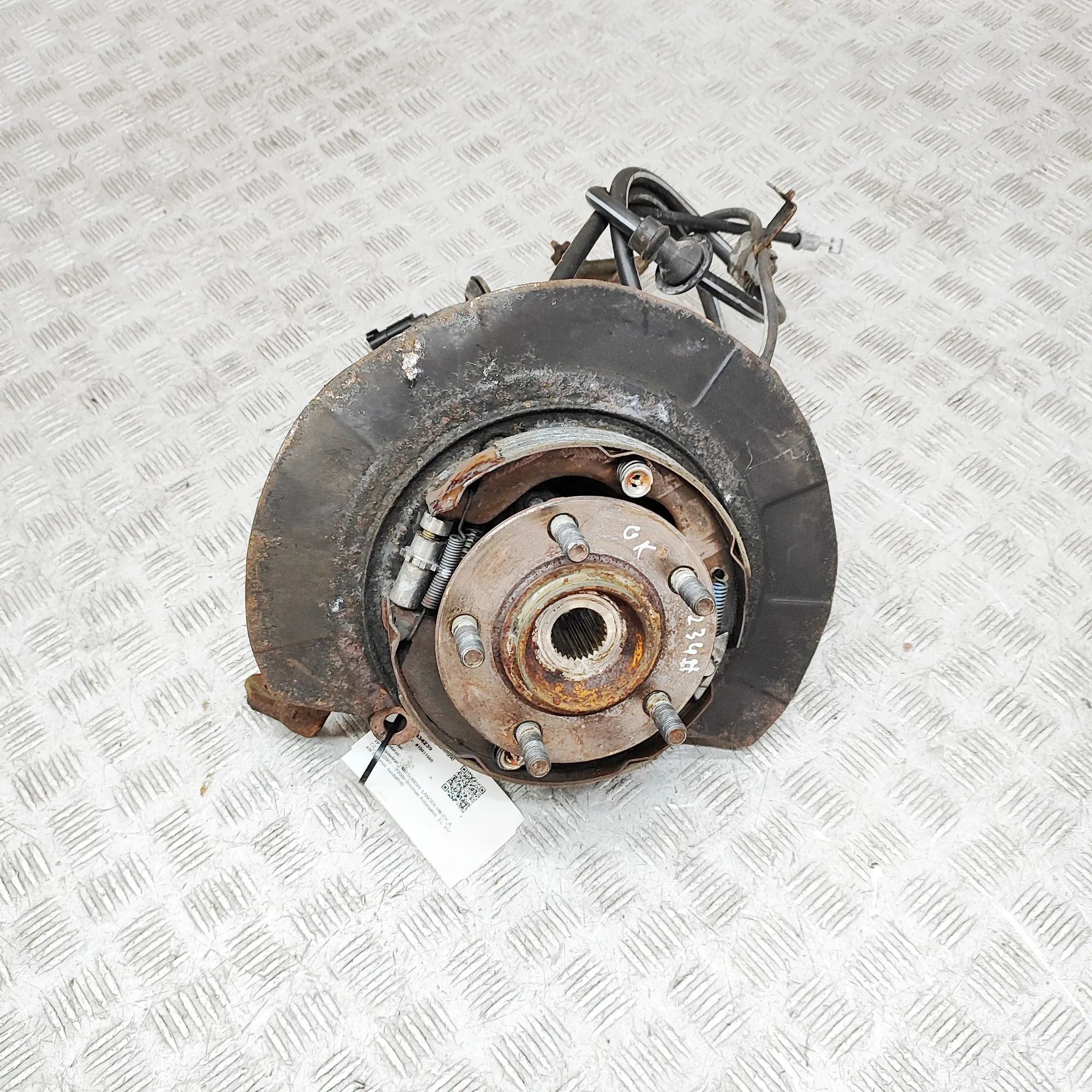 Mitsubishi Lancer Rear Left Wheel Hub Spindle 3770A009 Rear Left Wheel Hub Spindle MITSUBISHI...