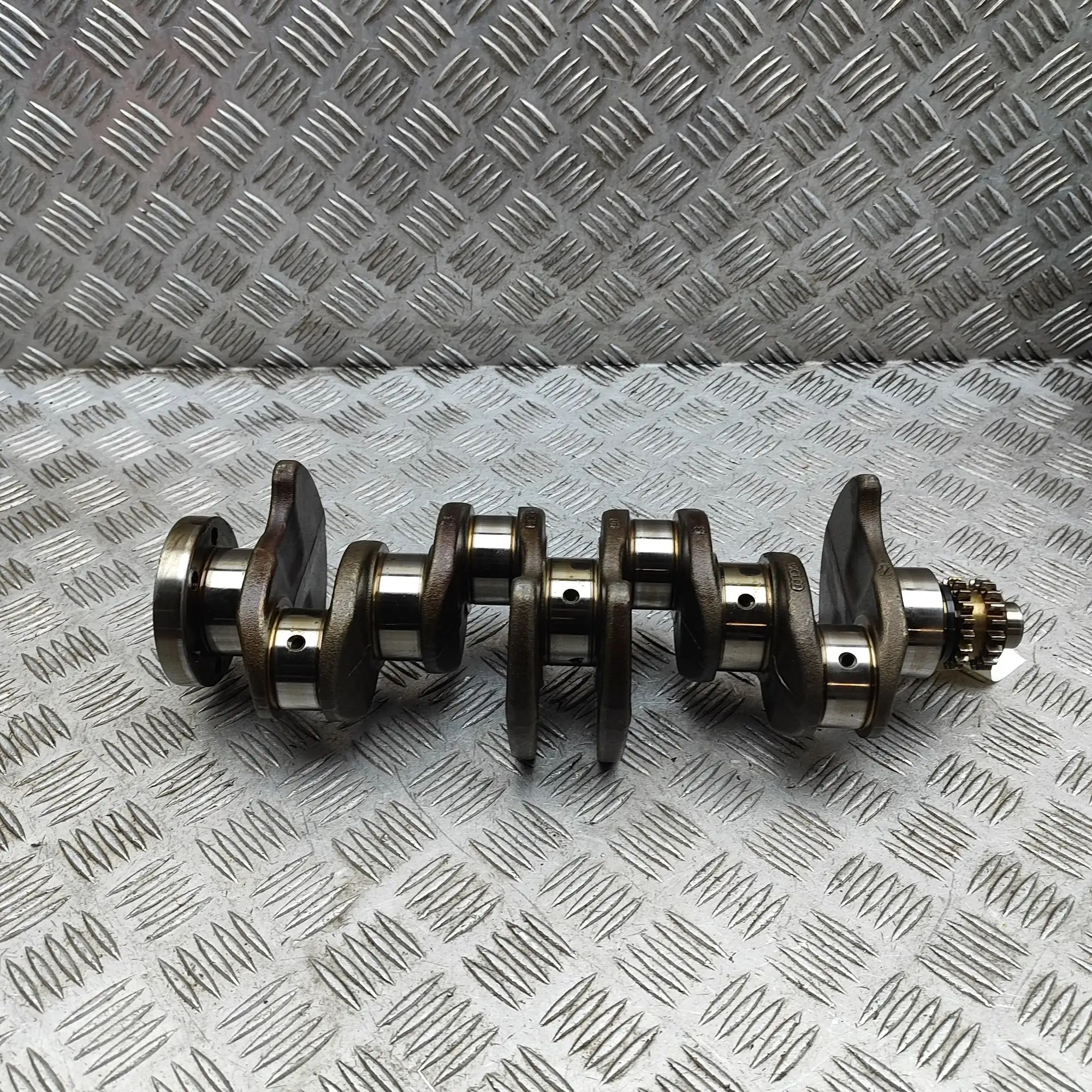 Volkswagen Scirocco коленчатый вал 03C105101BM Crankshaft VW SCIROCCO (137, 138) (...
