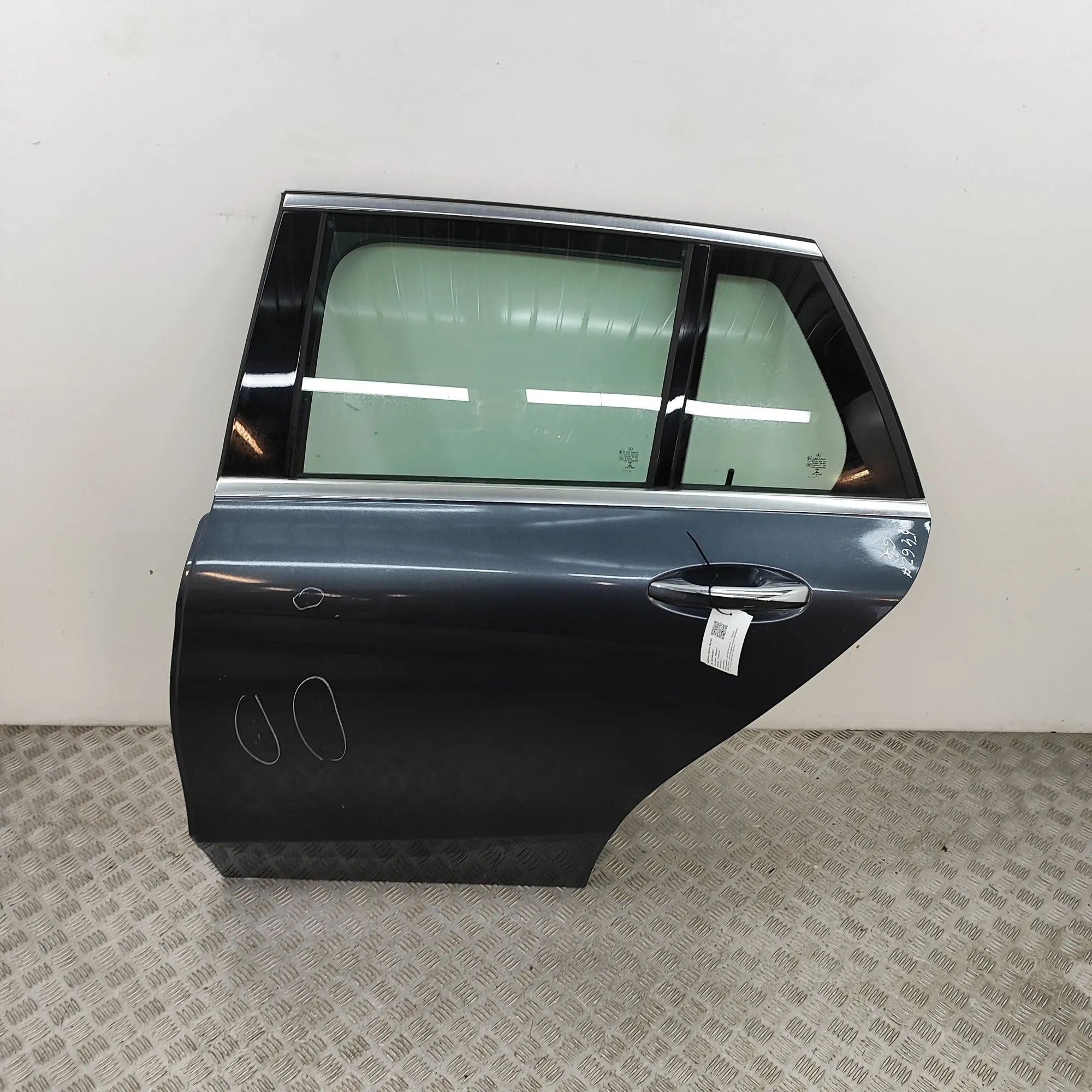 Mercedes-Benz A (W176) Rear Left Door A2057300305 Rear Left Door MERCEDES-BENZ C-CLAS...