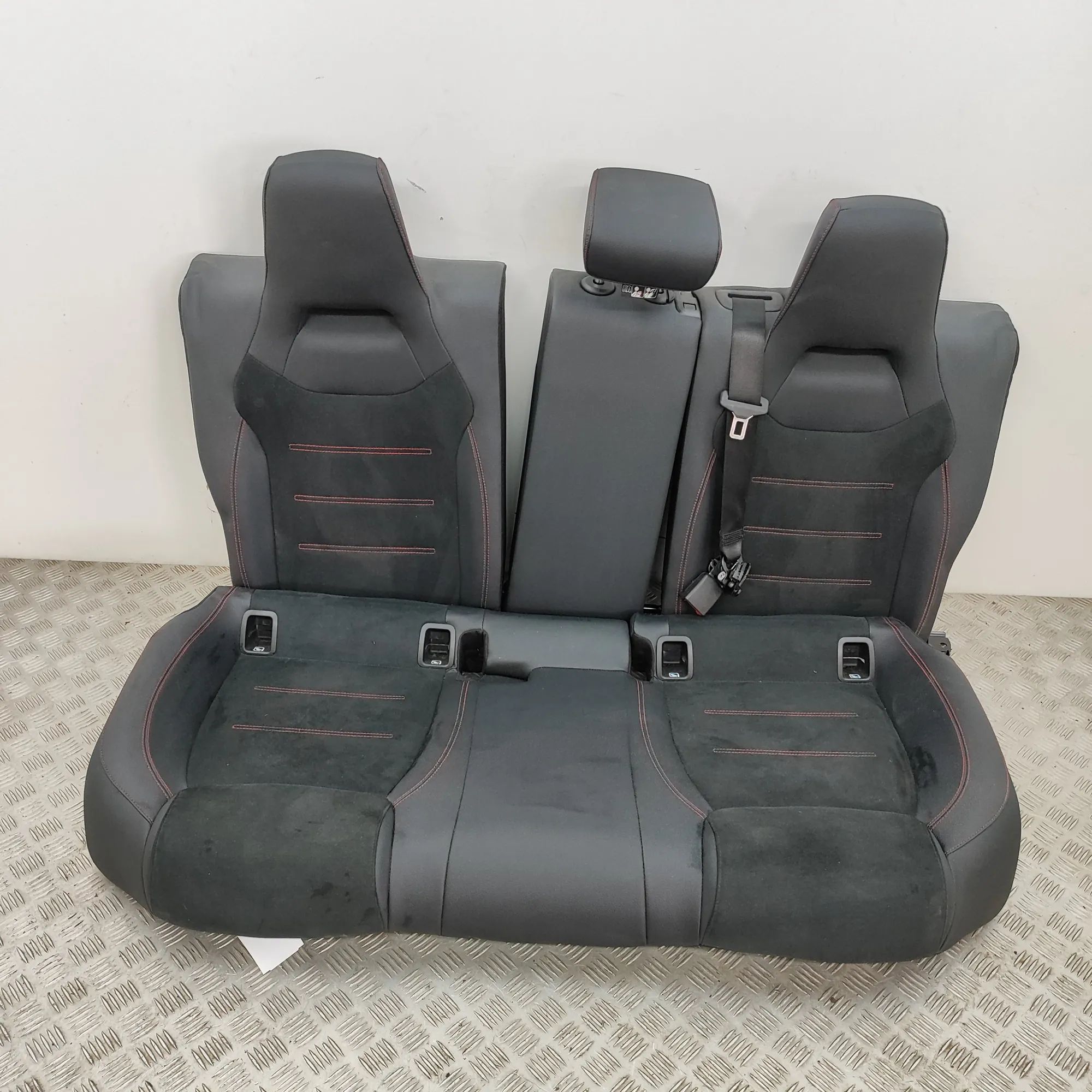 Mercedes-Benz CLA (C118) Заднее сиденье A1779205203 Rear Seat MERCEDES-BENZ CLA (Coupe ...