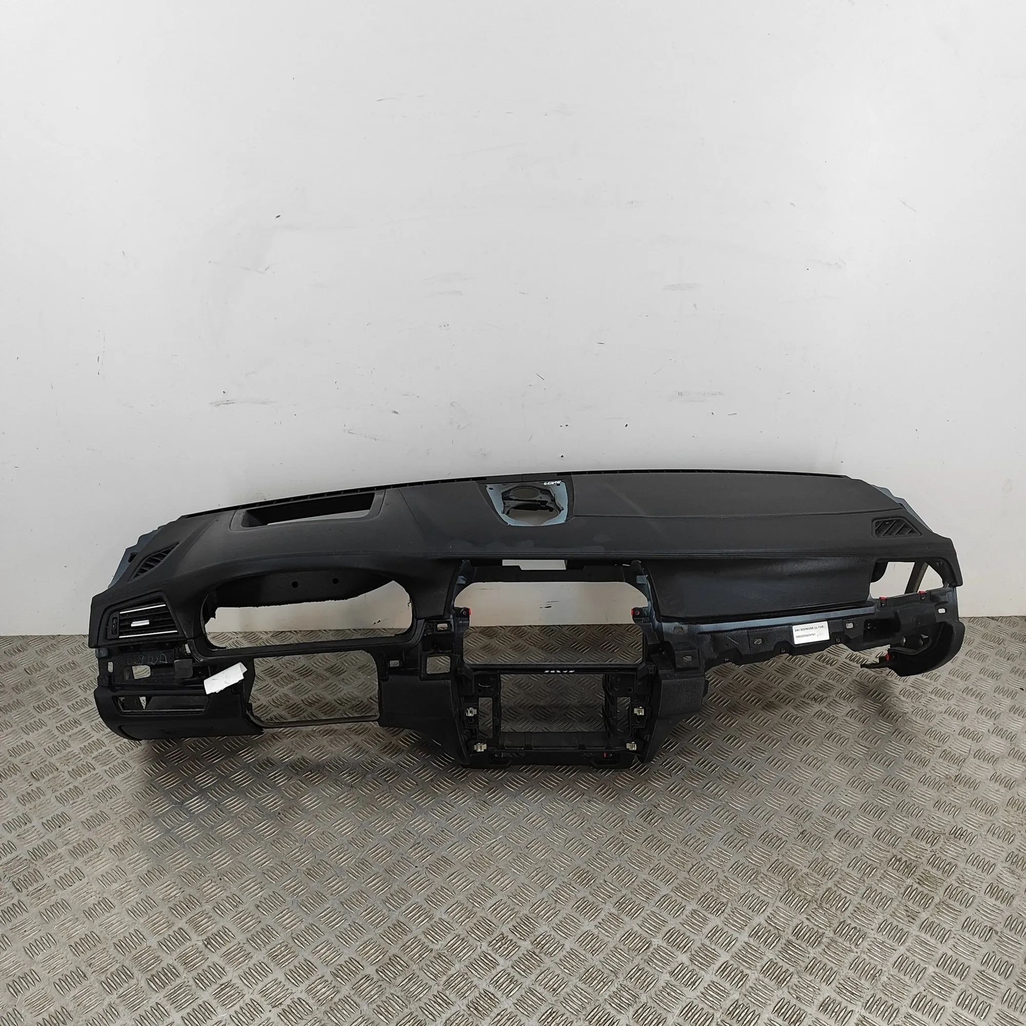 BMW 5 (F10 / F11) Dashboard 8049792 Dashboard BMW 5 SERIES (Touring F11) (2...