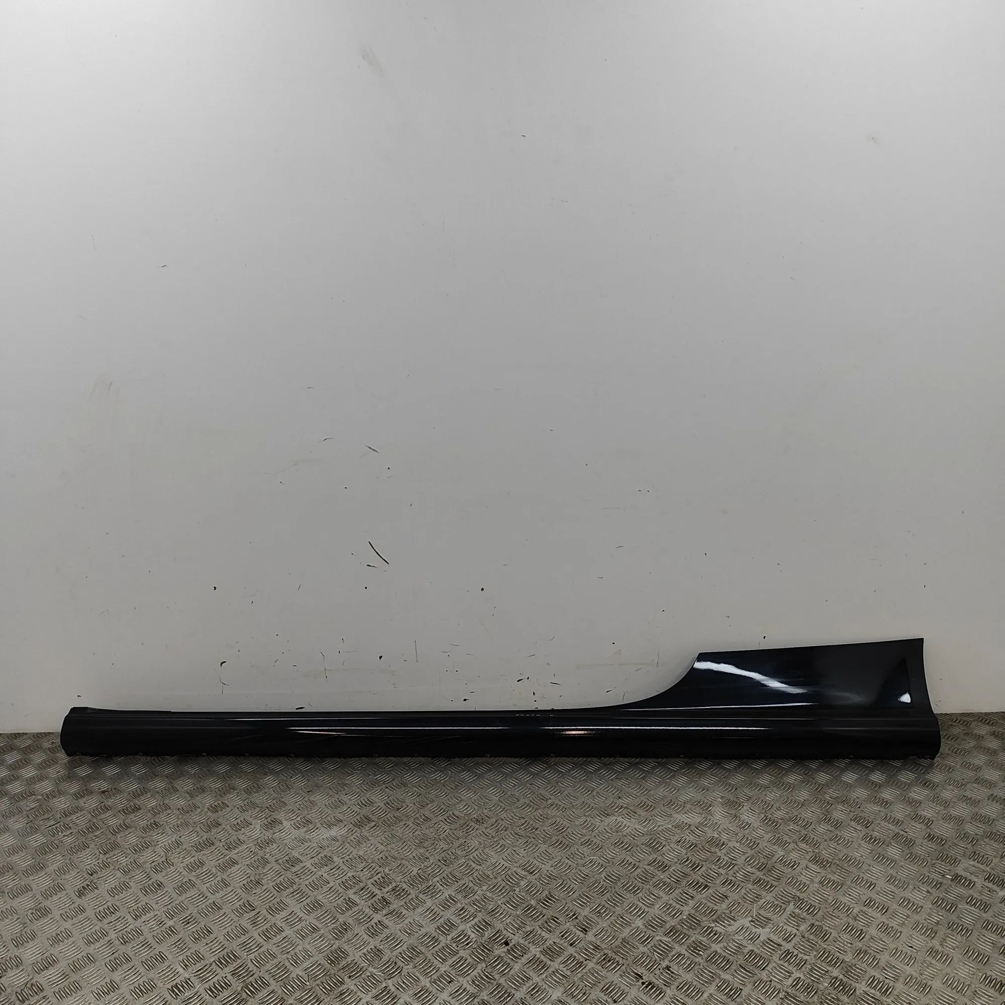 Audi A5 (B8) Left Side Plastic Sideskirt Cover 8T0853855A Left Side Plastic Sideskirt Cover AU...