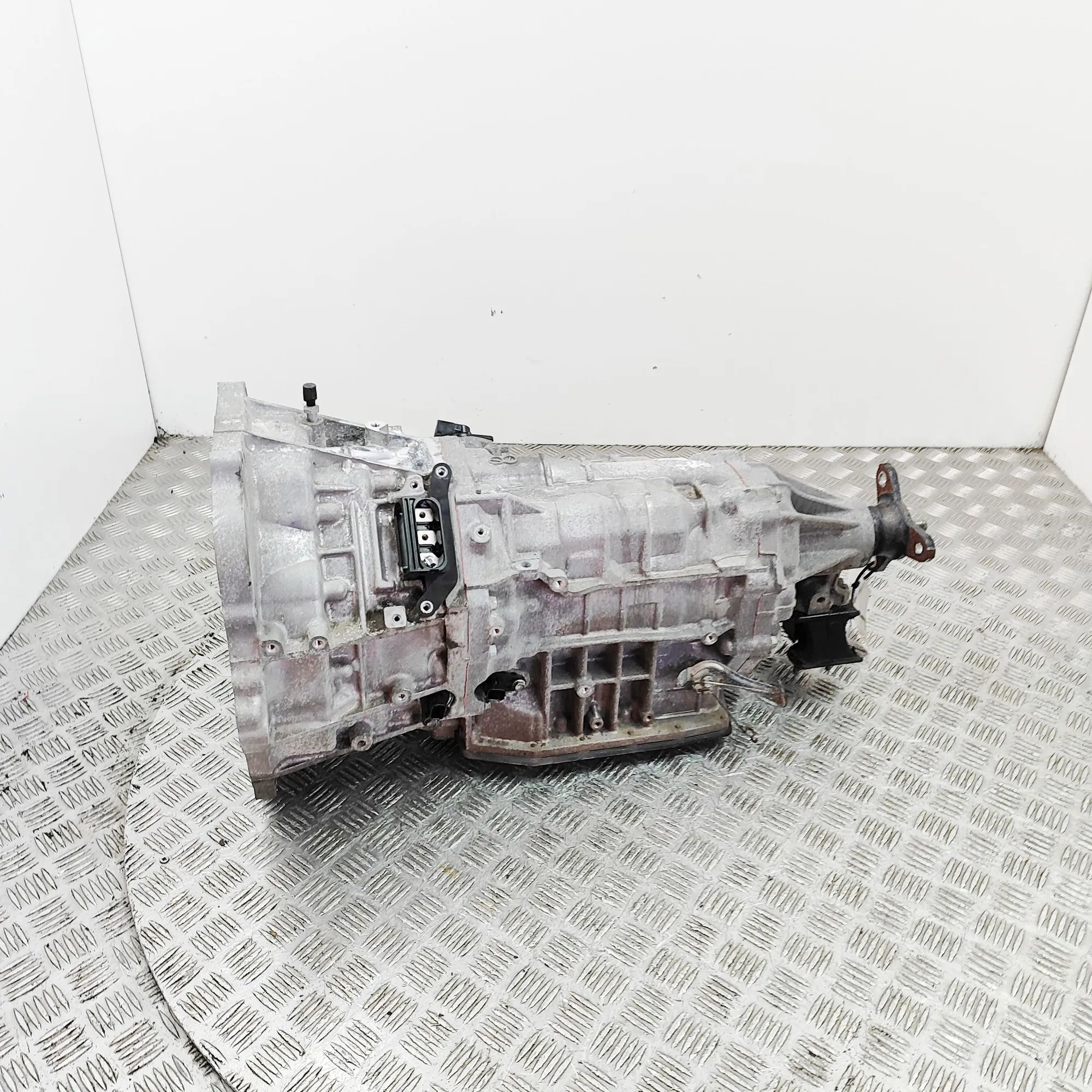 Lexus GS Gearbox 30920-30030 Gearbox LEXUS GS (_L1_) (2011-...)
...