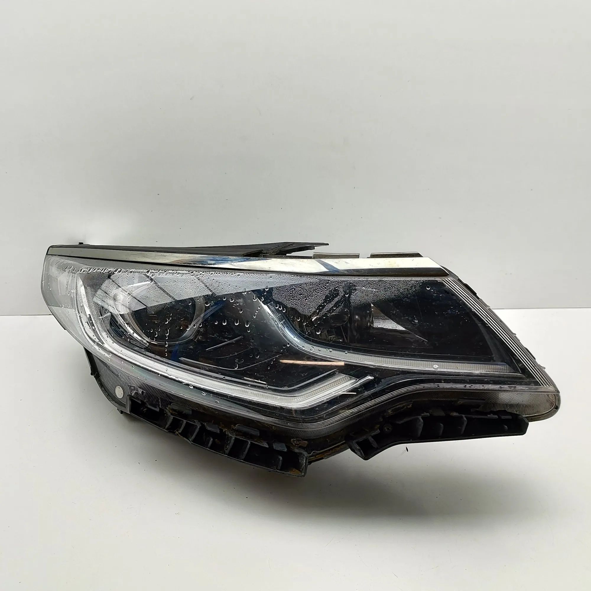 Kia Optima (JF) Front Right Headlight 92102-D4530 Front Right Headlight KIA OPTIMA (S...
