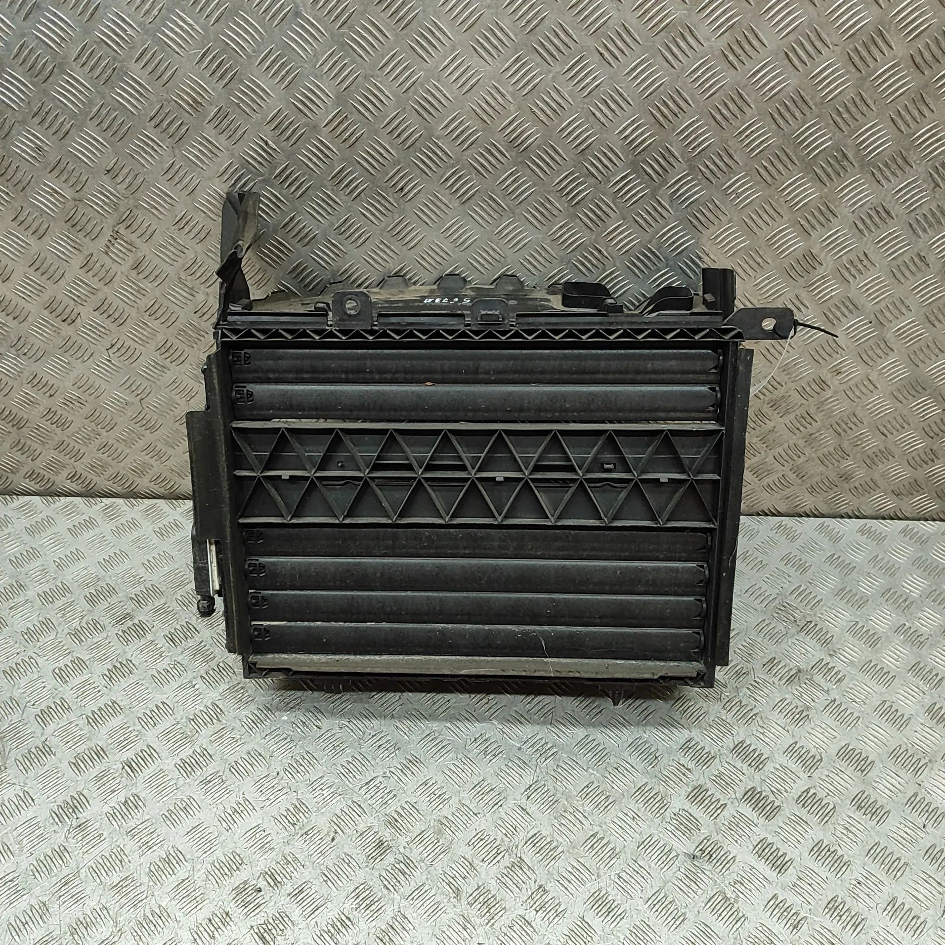 Peugeot 2008 Radiator Air Intake Channel 9829711480 Radiator Air Intake Channel PEUGEOT ...