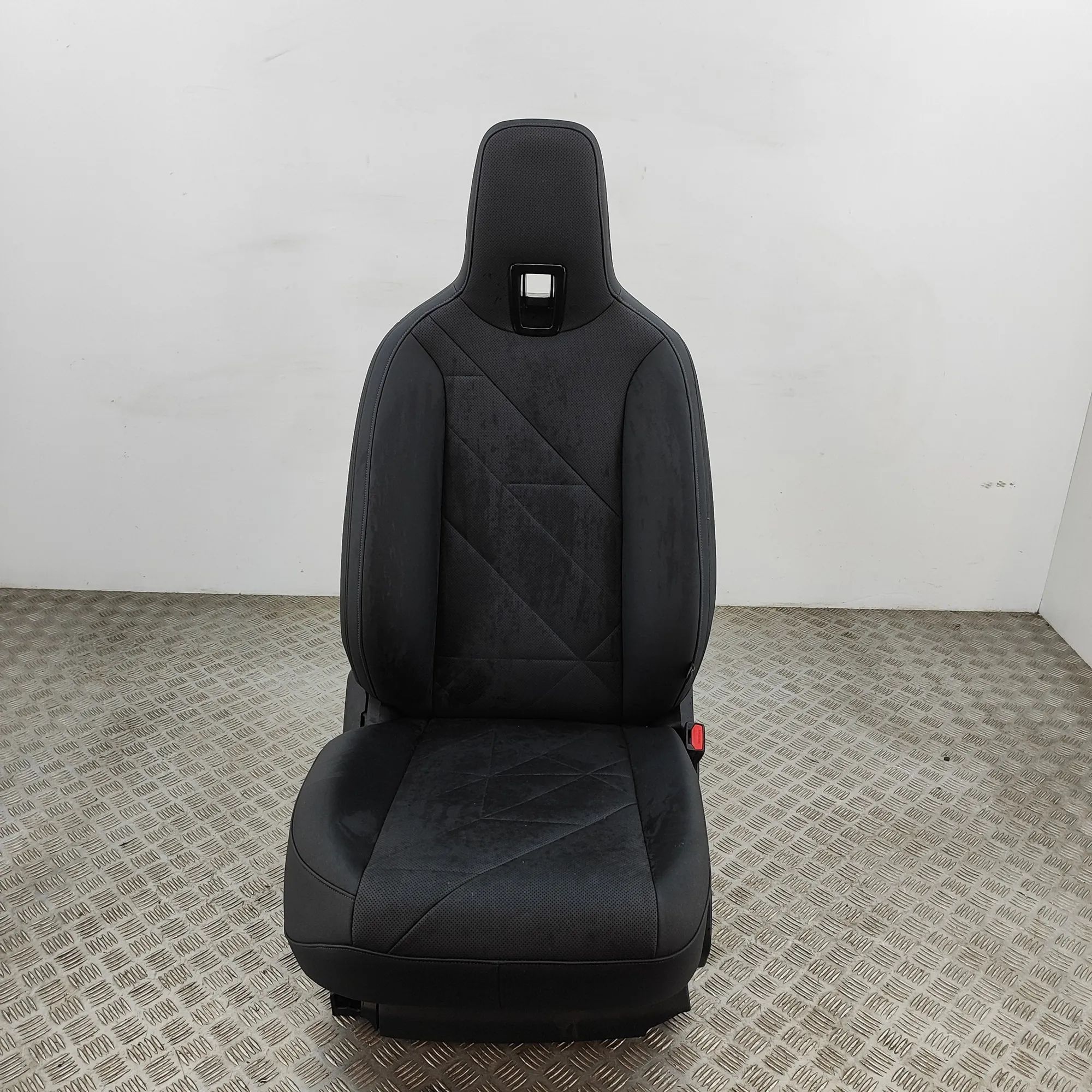 BMW iX (I20) Front Right Seat 9458844, 9458846 Front Right Seat BMW IX (I20) ...