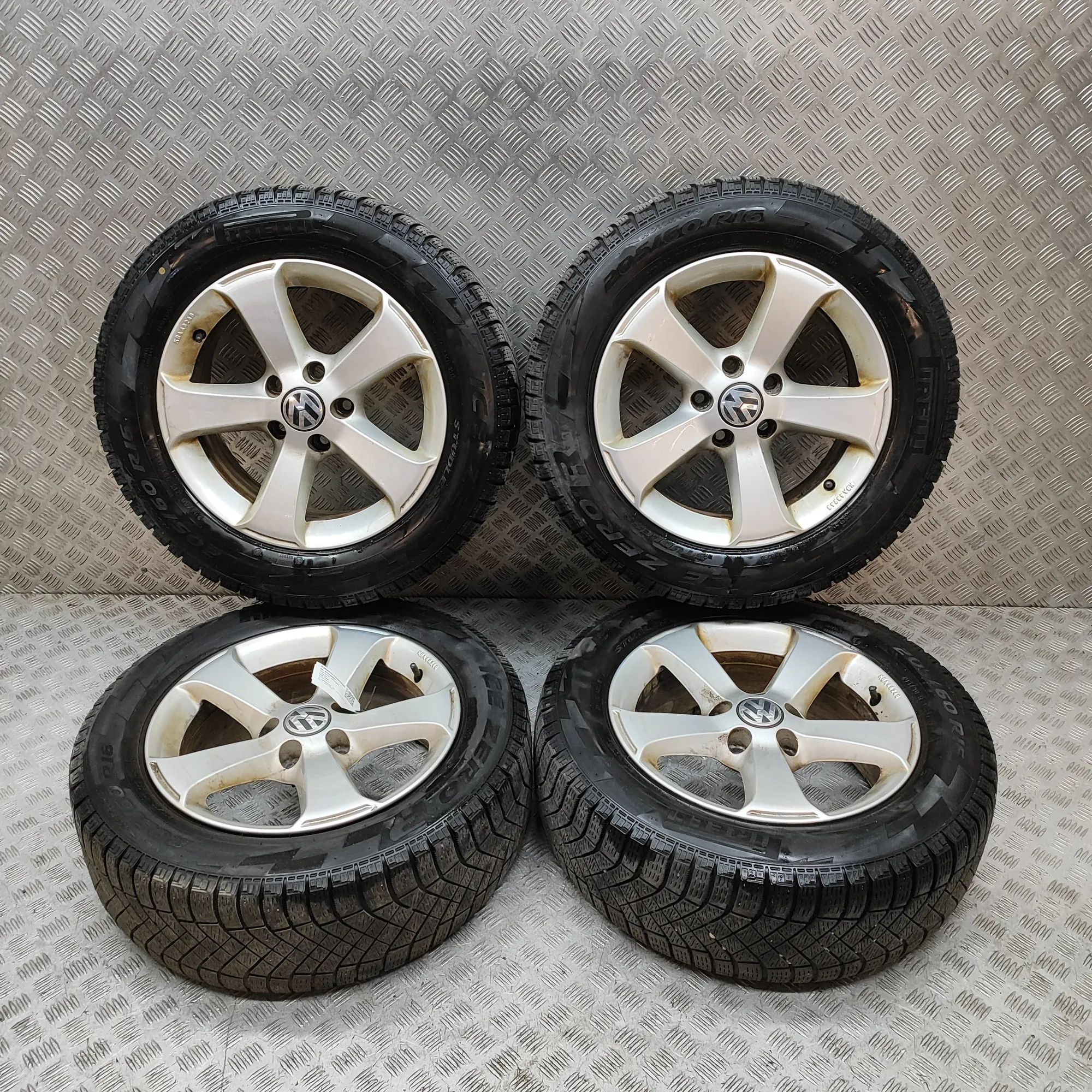 Volkswagen Sharan Alloy Wheel Set 7N0071496A Alloy Wheel Set VW SHARAN (7N1, 7N2)...