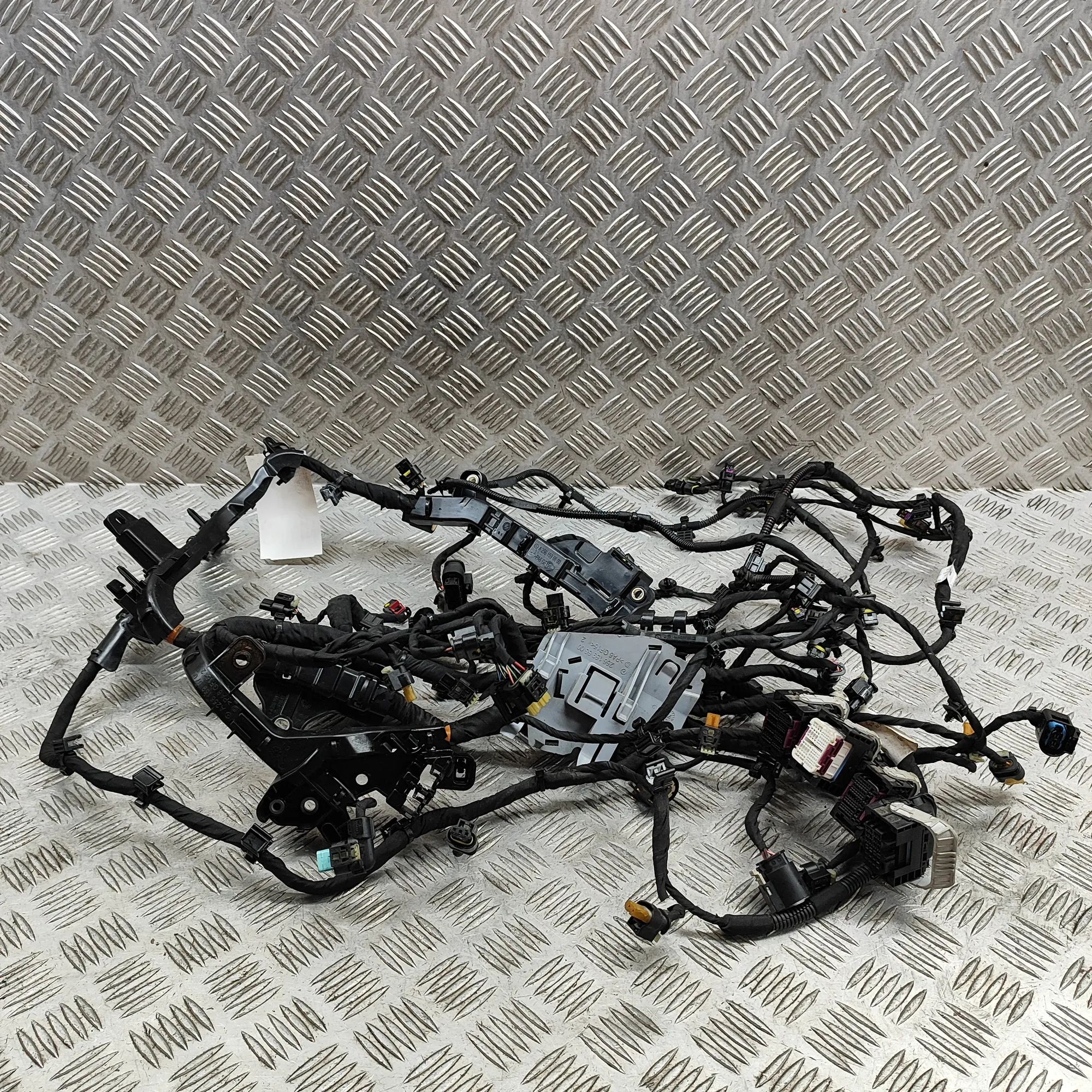 Mercedes-Benz GLE (W167) Engine Cable Harness A2561500002, A2561595100, A2561509701 Engine Ca...