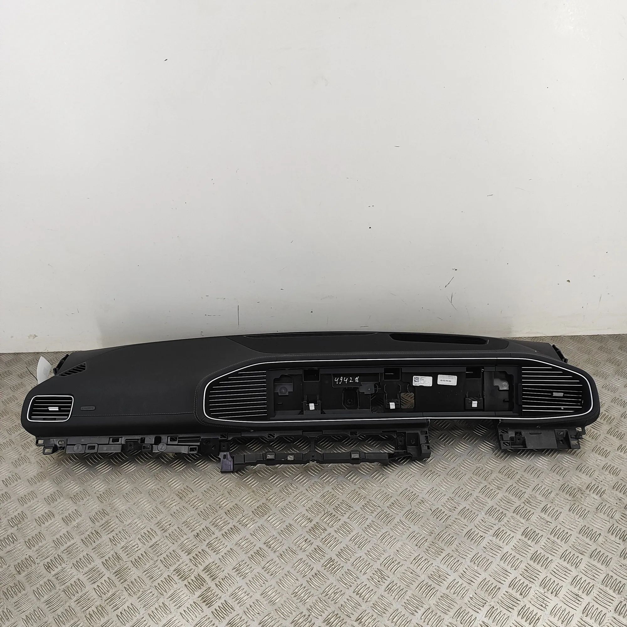 Mercedes-Benz GLE (W167) Dashboard A1676808609 Dashboard MERCEDES-BENZ GLE (W167) ...