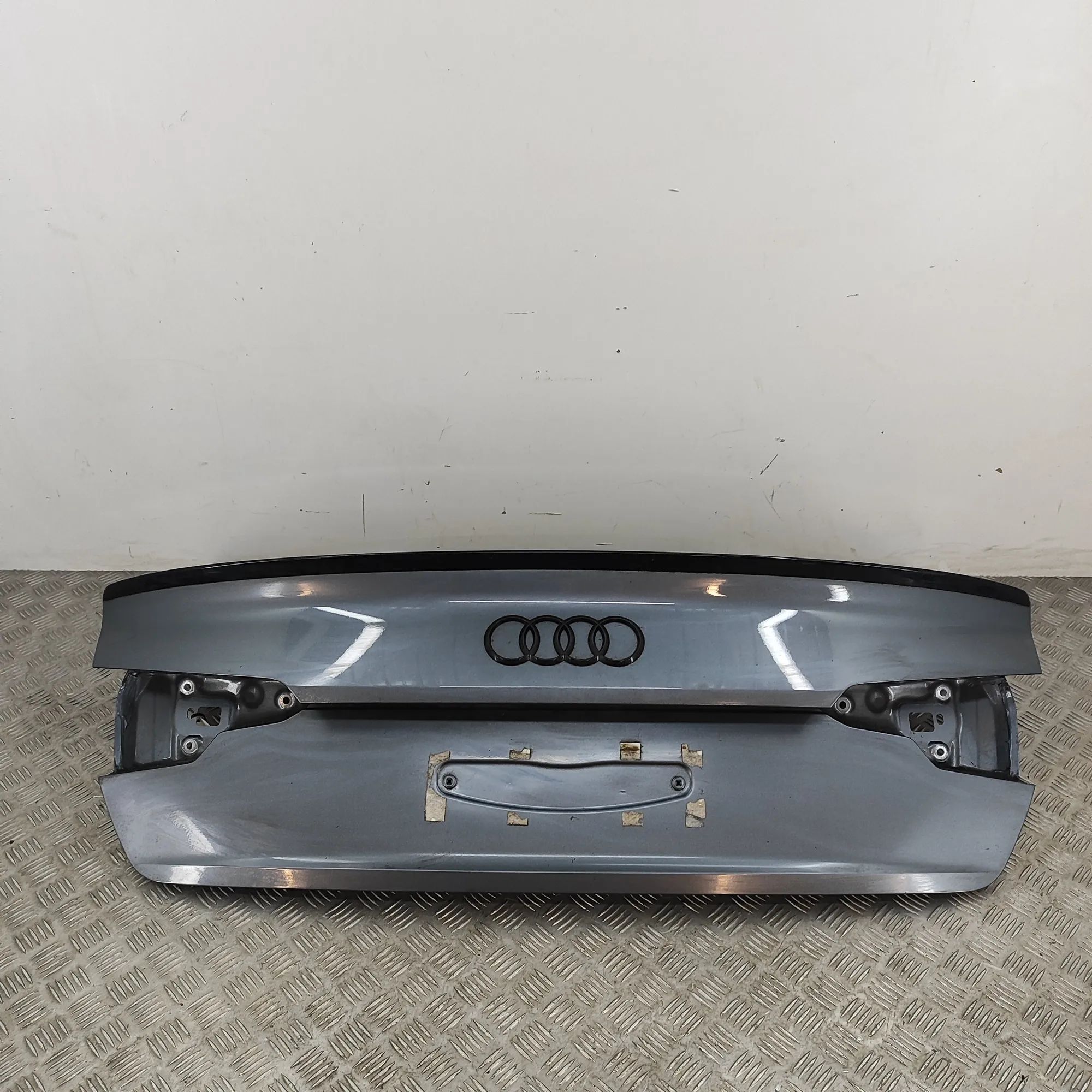 Audi A4 (B9) Tailgate Bootlid 8W5827025D Tailgate Bootlid AUDI A4 (8W2, B9) (...