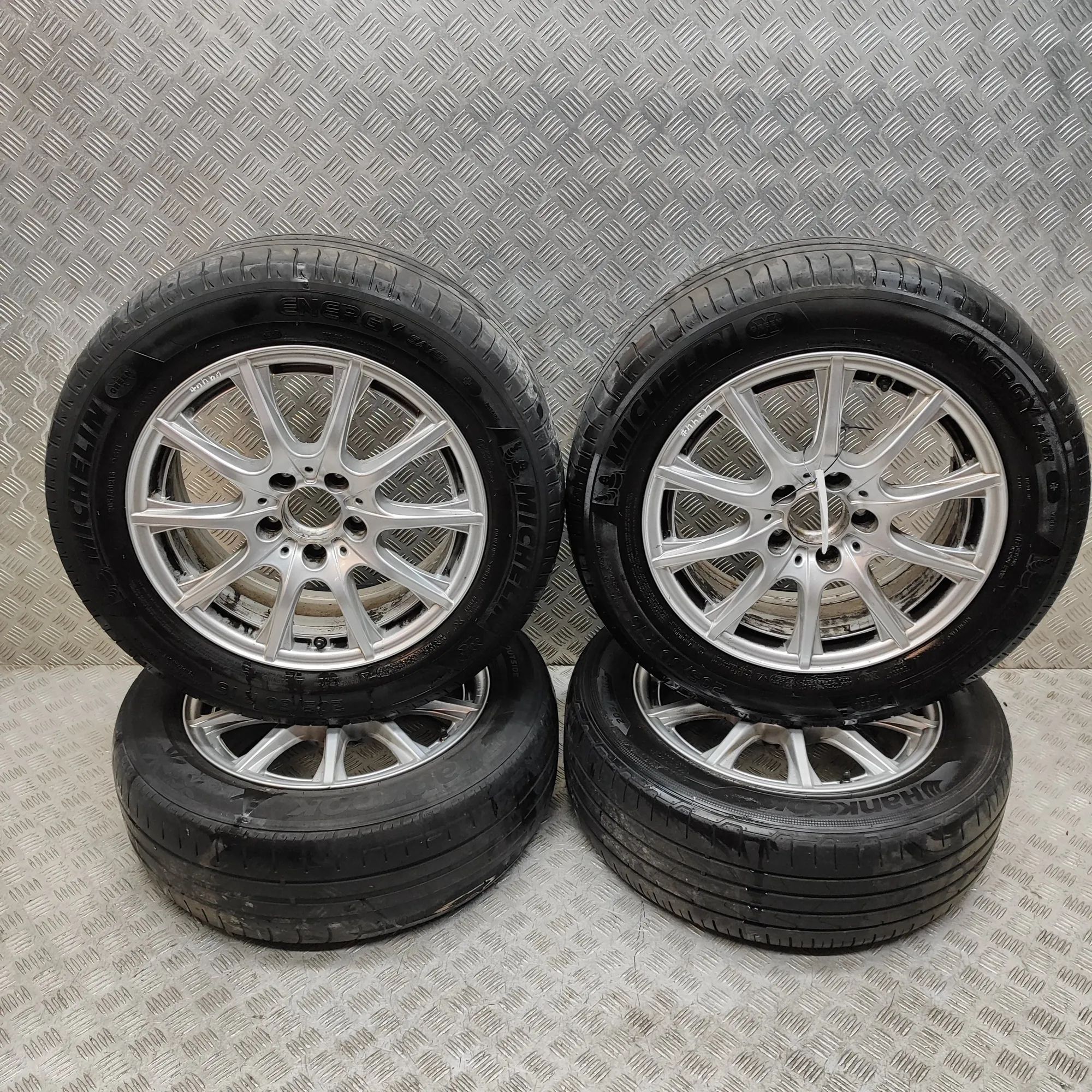 Mercedes-Benz A (W176) Alloy Wheel Set A2054012400 Alloy Wheel Set MERCEDES-BENZ C-CLA...