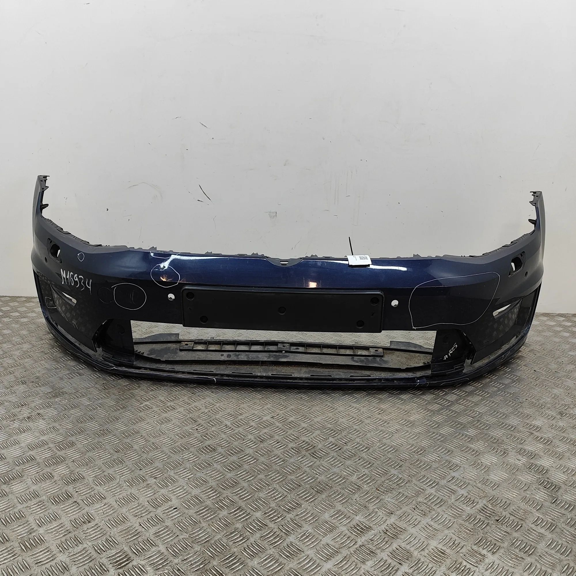 Volkswagen Golf 7 front bumper 5GE807221B Front Bumper VW GOLF (VII 5G1, BQ1, ...
