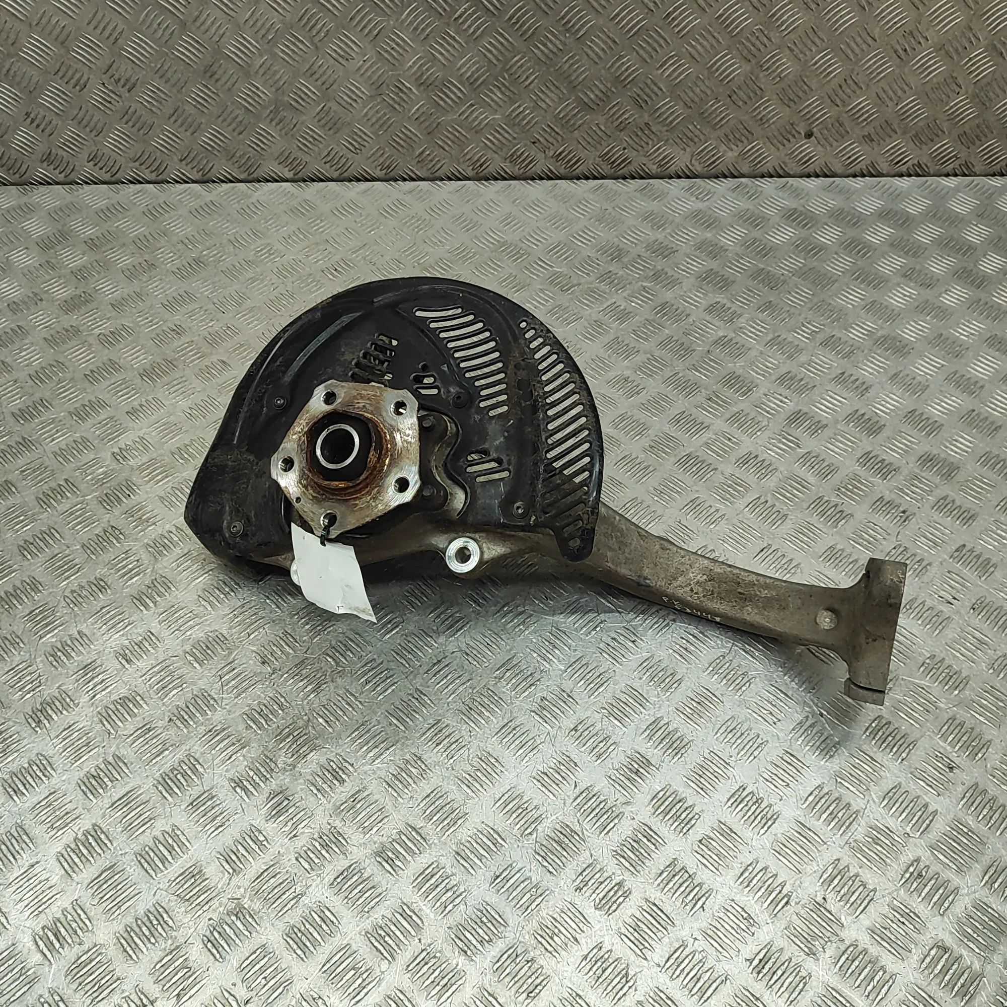 Audi Q8 Front Left Wheel Hub 4M0407241K Front Left Wheel Hub AUDI Q8 (E-TRON...