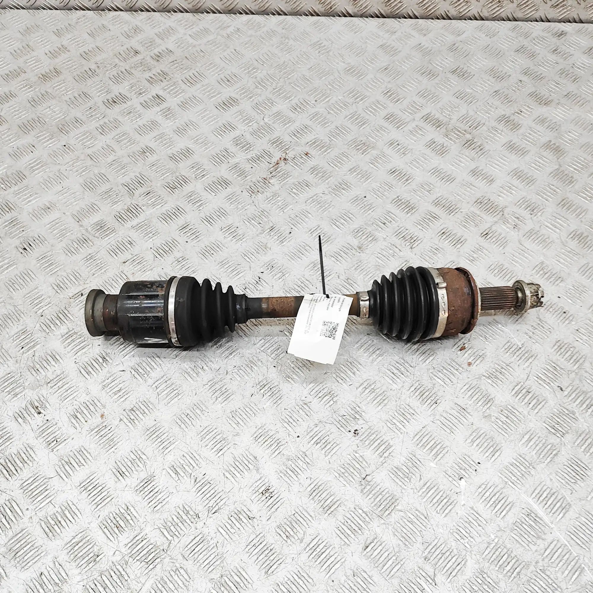 Mitsubishi Lancer Front Left Driveshaft 3815A205 Front Left Driveshaft MITSUBISHI LANCE...