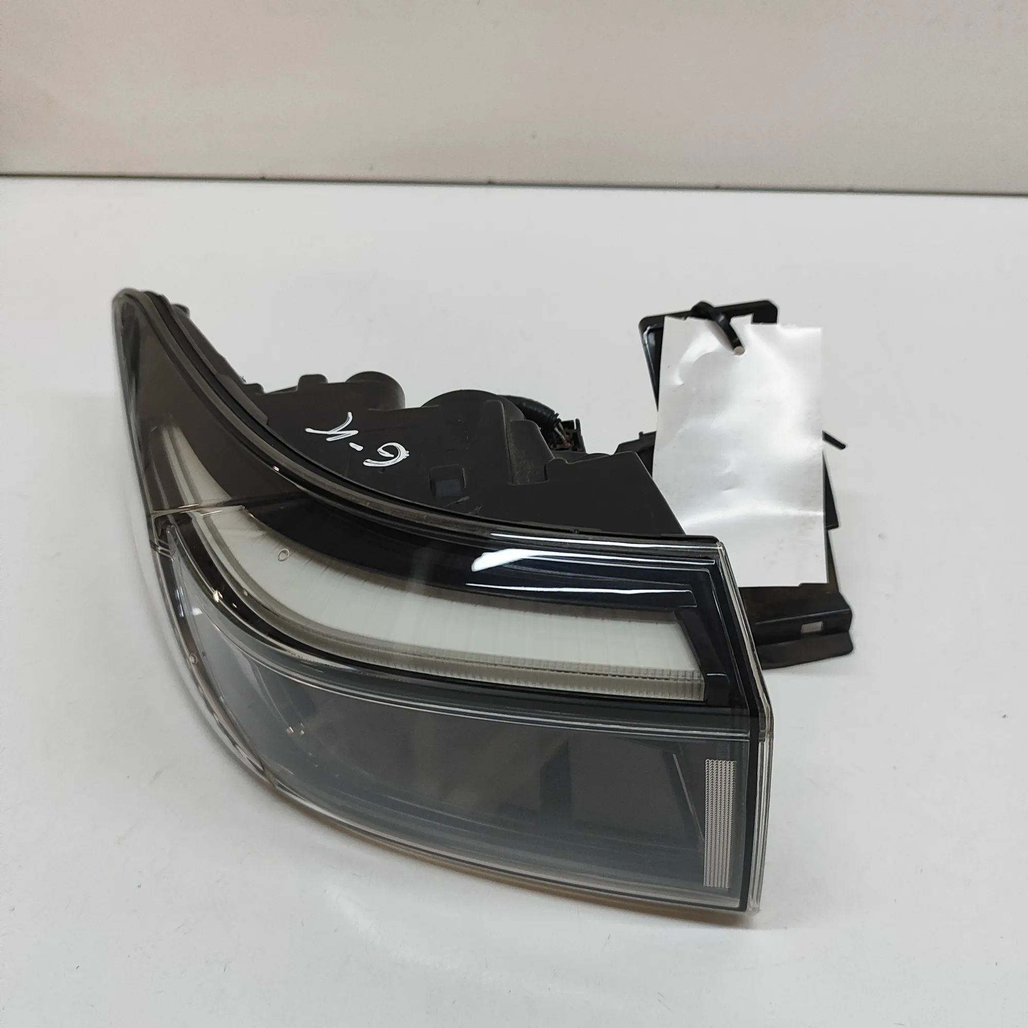 Honda HR-V / e:Ny1 Rear Left Tail Light 33550-31A-H012-XA Rear Left Tail Light HONDA E:...
