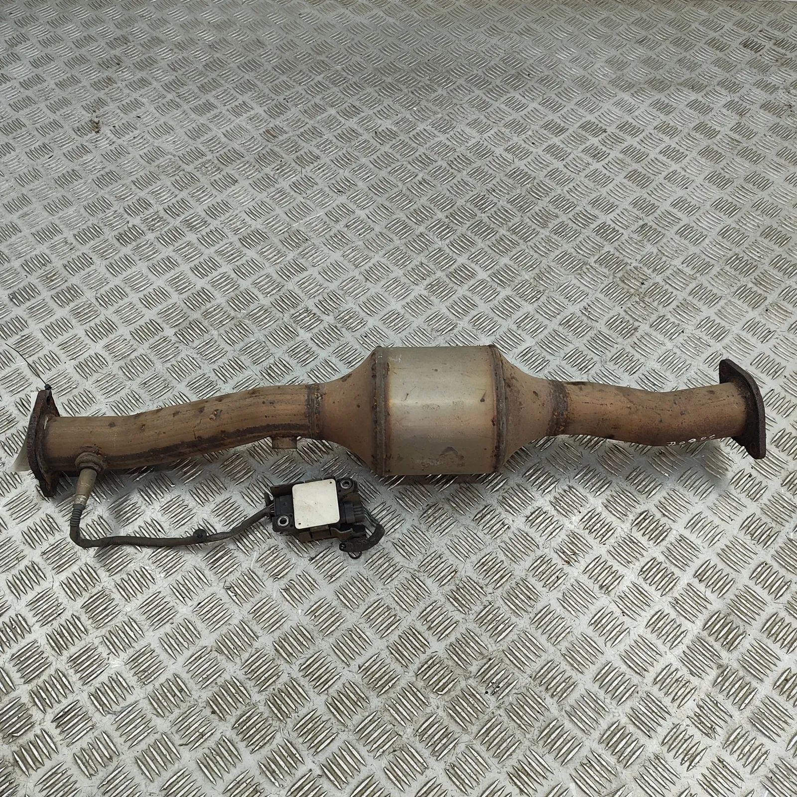 Ford Ranger Catalyst Converter JB3G-5L239-AB, JB3G-5K224-AB Catalyst Converter...