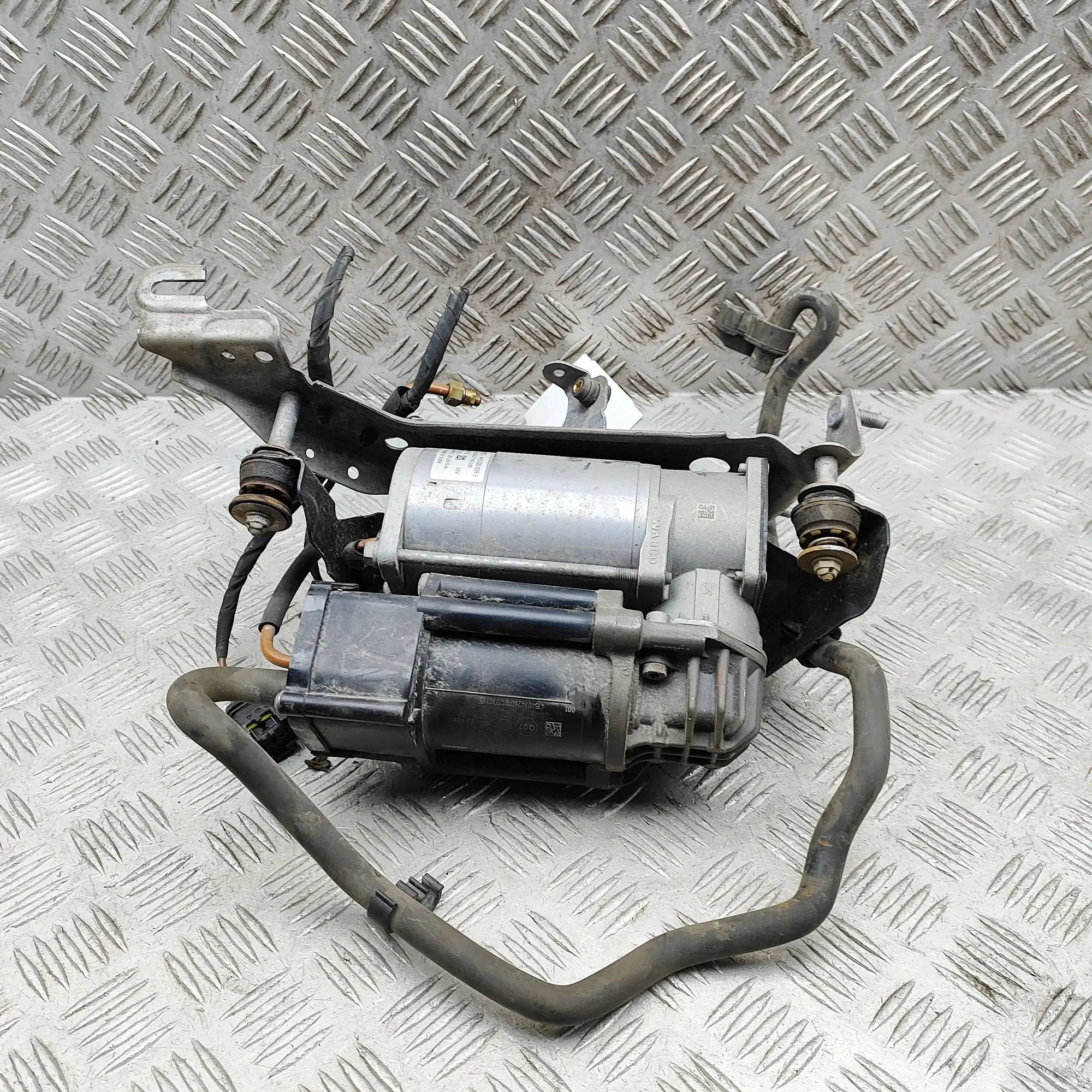 Mercedes-Benz A (W176) Air Suspension Compressor A0993200258, 4430200191, A2133200104 Air Suspen...