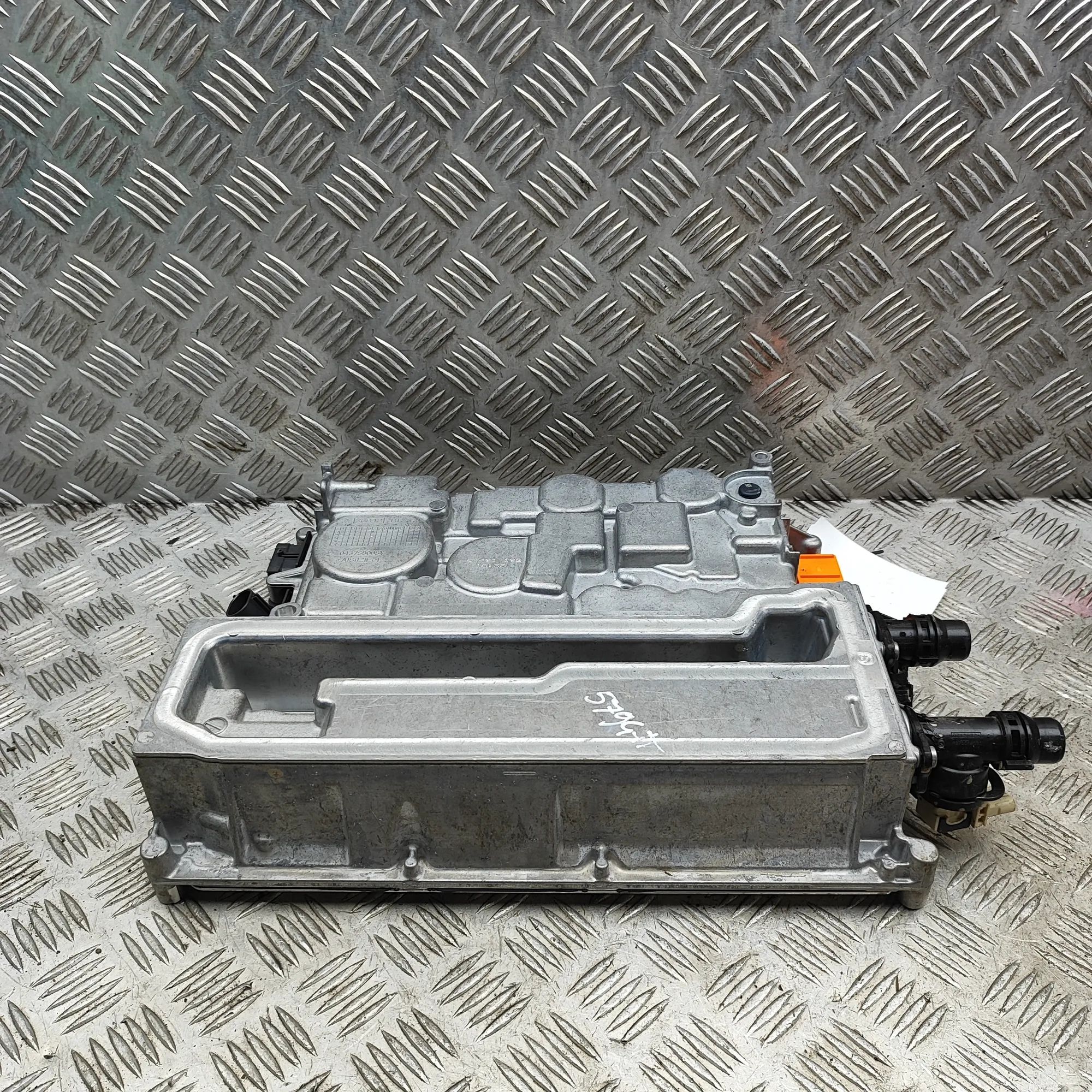 Volkswagen ID.4 Invertteri 1EA915692L, 1039701799, 1EA915692M Inverter VW ...