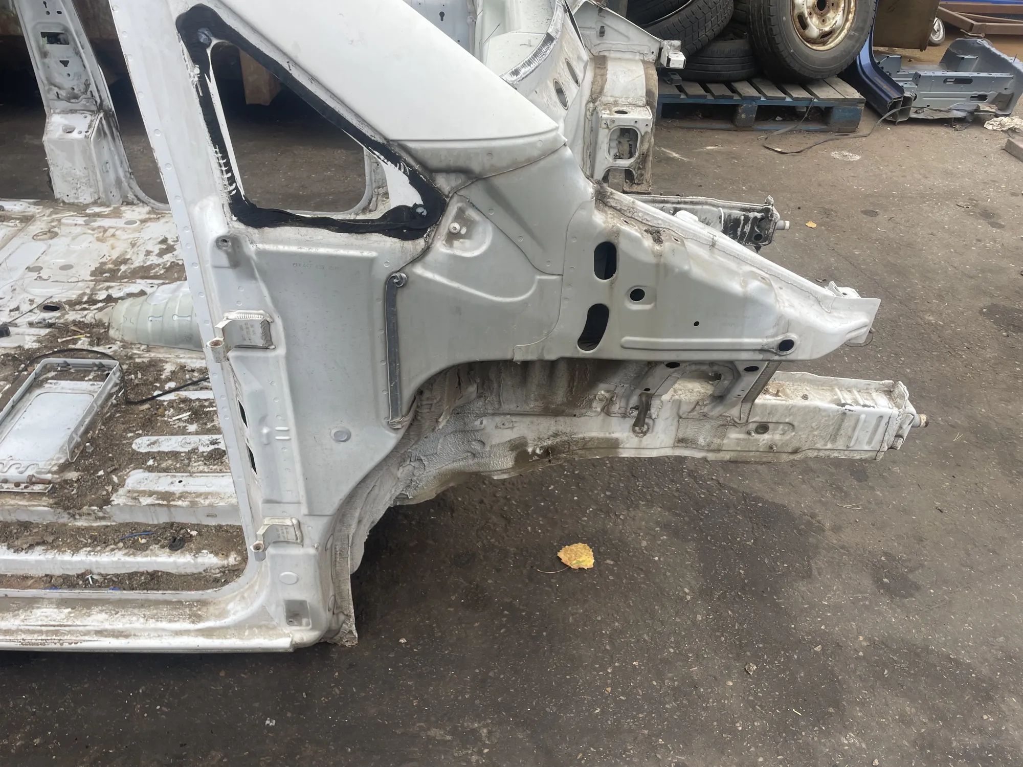 Mercedes-Benz V / Vito / EQV (W447) Front Right Quarter Panel Front Right Quarter Panel MERCEDES-BENZ VITO (F...